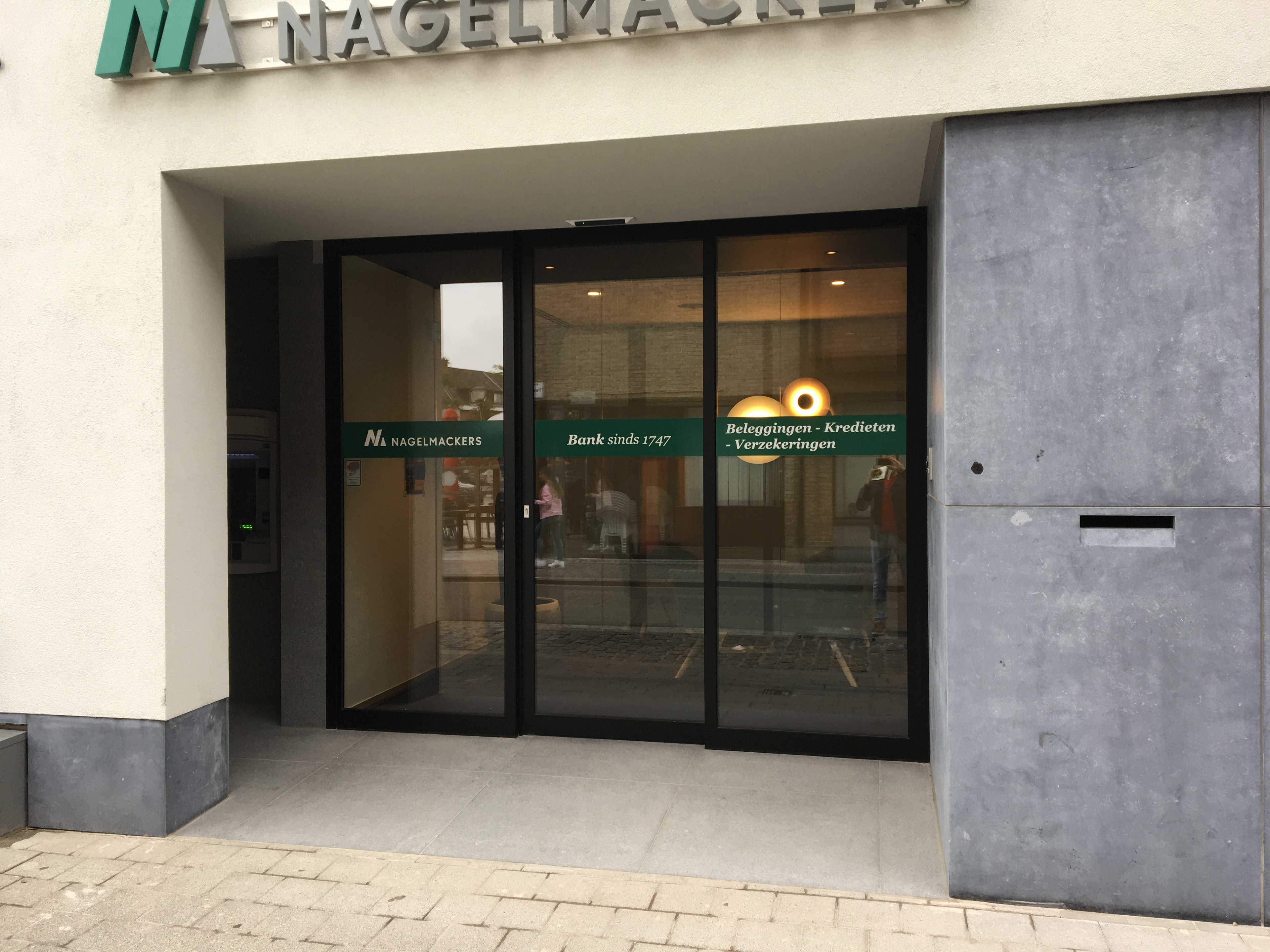 belettering glazen deuren