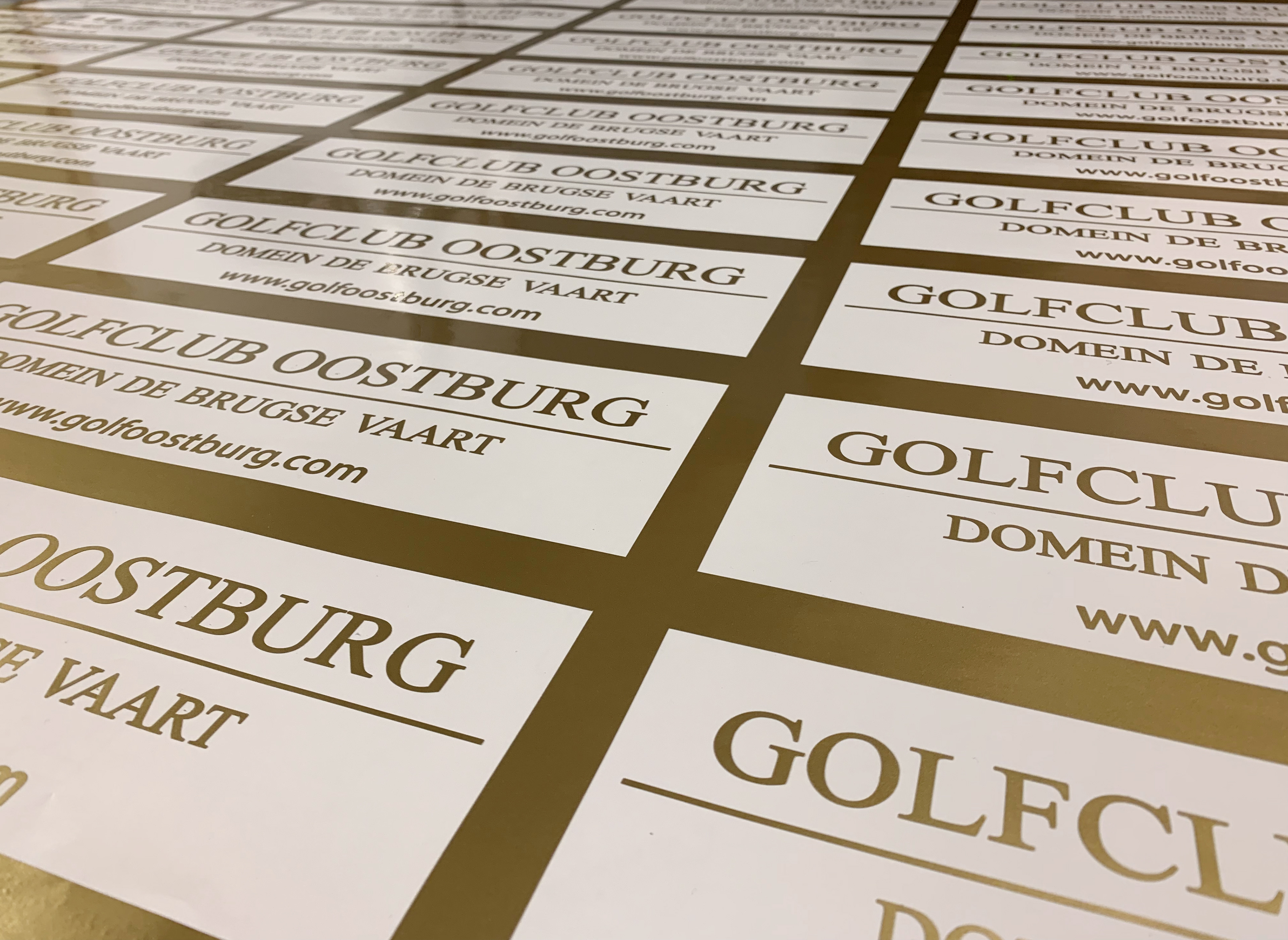 uitgesneden stickers voor Golfclub Oostburg in 3M goud