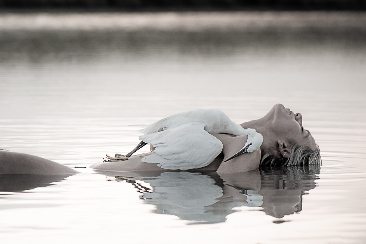 ©2025 - Floating1 - Nr 2/10 - 60x90 (Dibond+frame black) - 950€