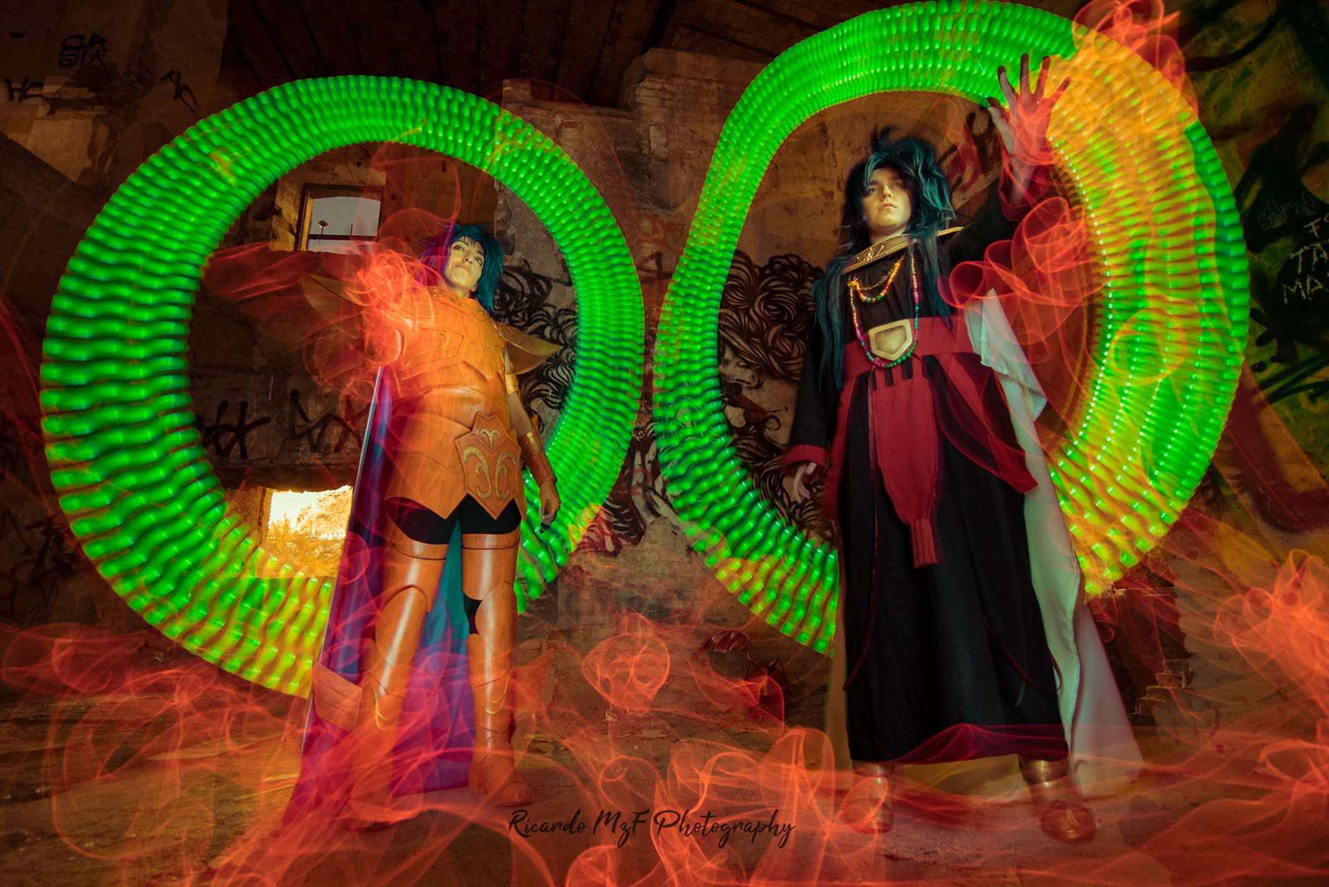 Todo un placer poder colaborar  Apadat Toledo - Protectora de Animales en el evento, Comic-Dog  con una sesión de fotografía. Las ganadoras fueron  Mnemosyne Cosplay (Saga) & Seadragon Cosplay (Kanon) Os comparto la sesión de Light Painting,  no hay efectos de postproducción , todos "los efectos especiales" son creados durante la toma de la fotografía junto con una larga exposición. Un placer conoceros !!!
