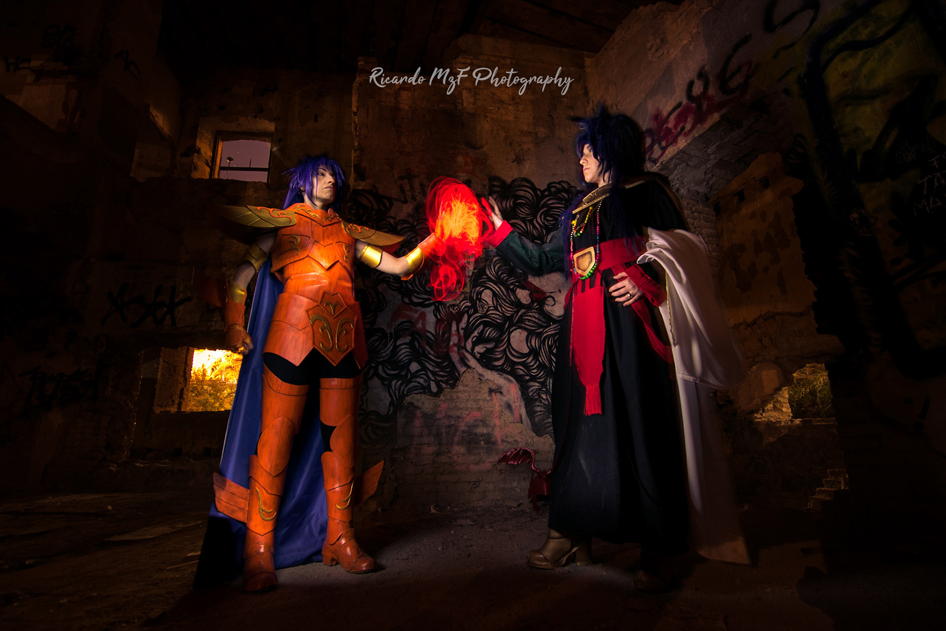 Todo un placer poder colaborar  Apadat Toledo - Protectora de Animales en el evento, Comic-Dog  con una sesión de fotografía. Las ganadoras fueron  Mnemosyne Cosplay (Saga) & Seadragon Cosplay (Kanon) Os comparto la sesión de Light Painting,  no hay efectos de postproducción , todos "los efectos especiales" son creados durante la toma de la fotografía junto con una larga exposición. Un placer conoceros !!!