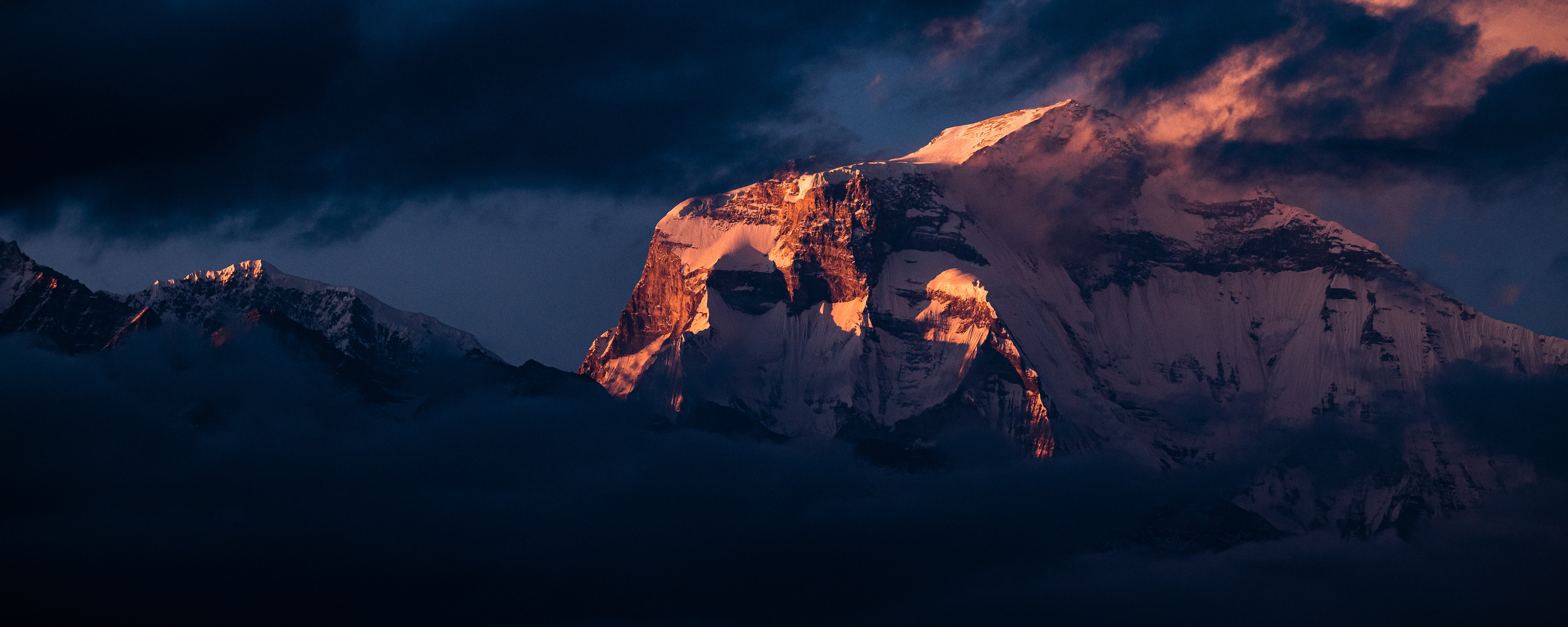 Dhaulagiri S / Nepal
