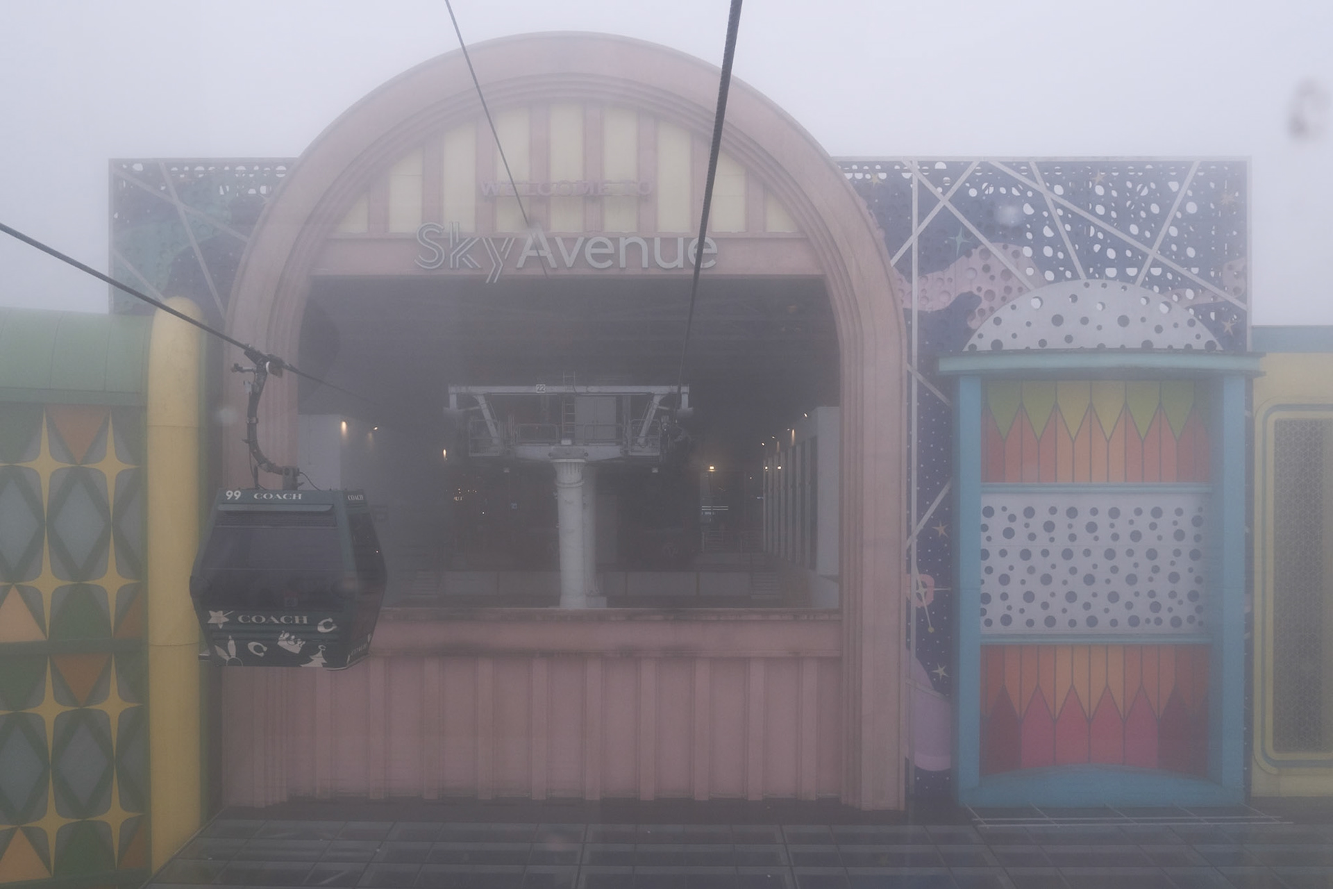 Took the cable car to the Gentlng Highlands but arrived in heavy fog