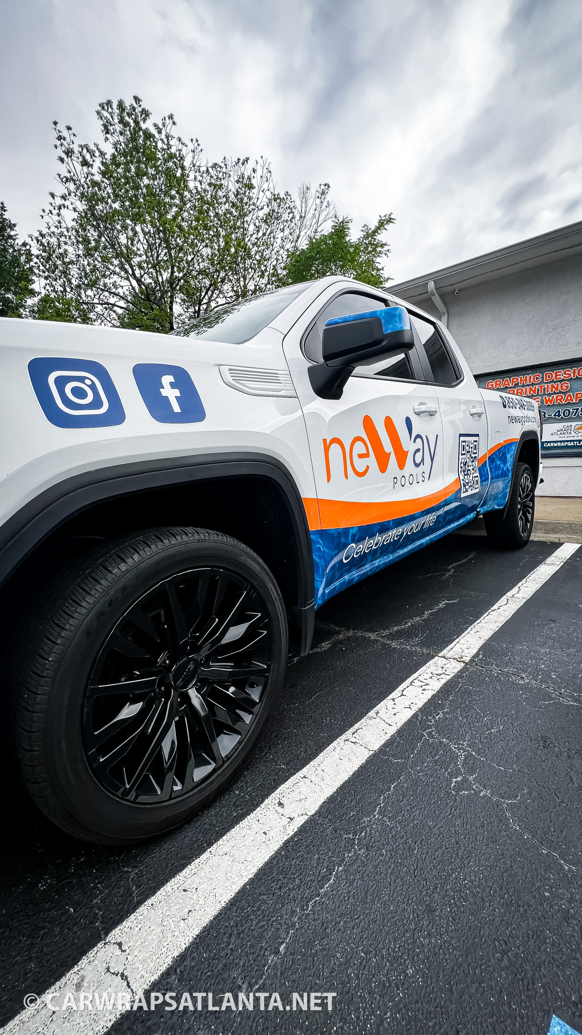 Feel the Florida vibes wherever you go! Our GMC Truck wraps, designed for Neway Pools by Car Wraps Atlanta, bring a touch of sunshine to your daily drive. #SunshineState #BrandOnTheGo