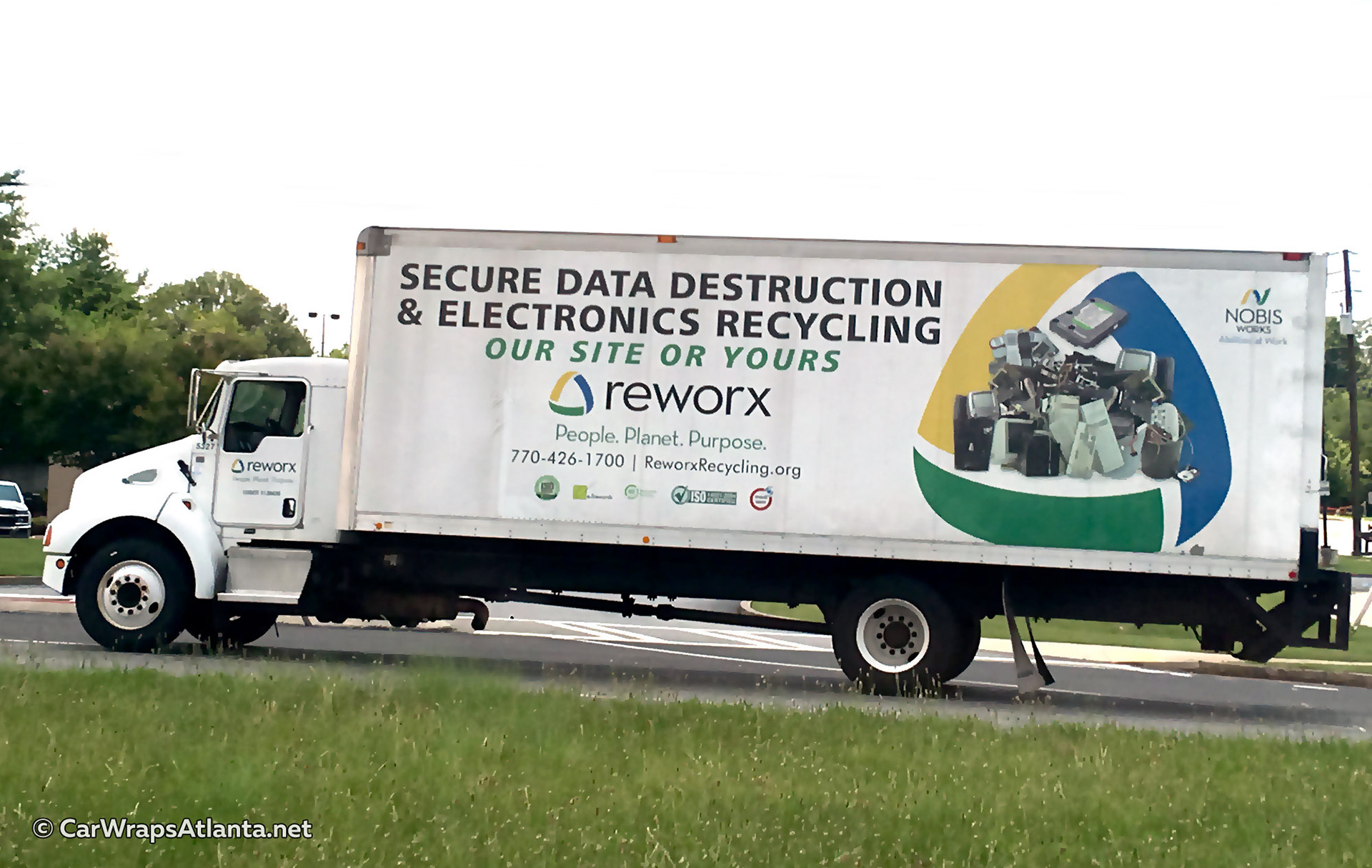 Recycling box truck around Atlanta