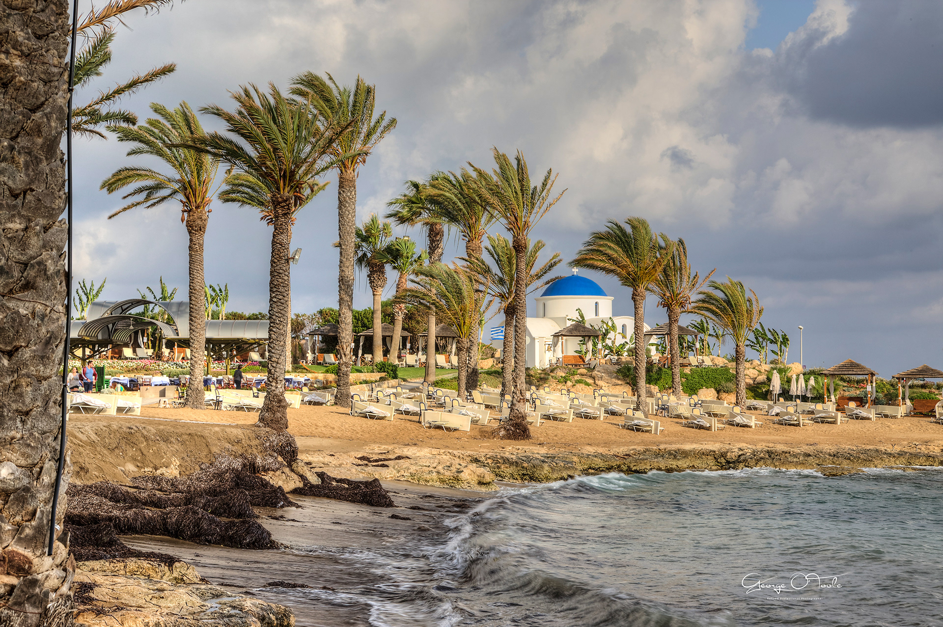 Pioneer-Beach-Hotel,-Paphos