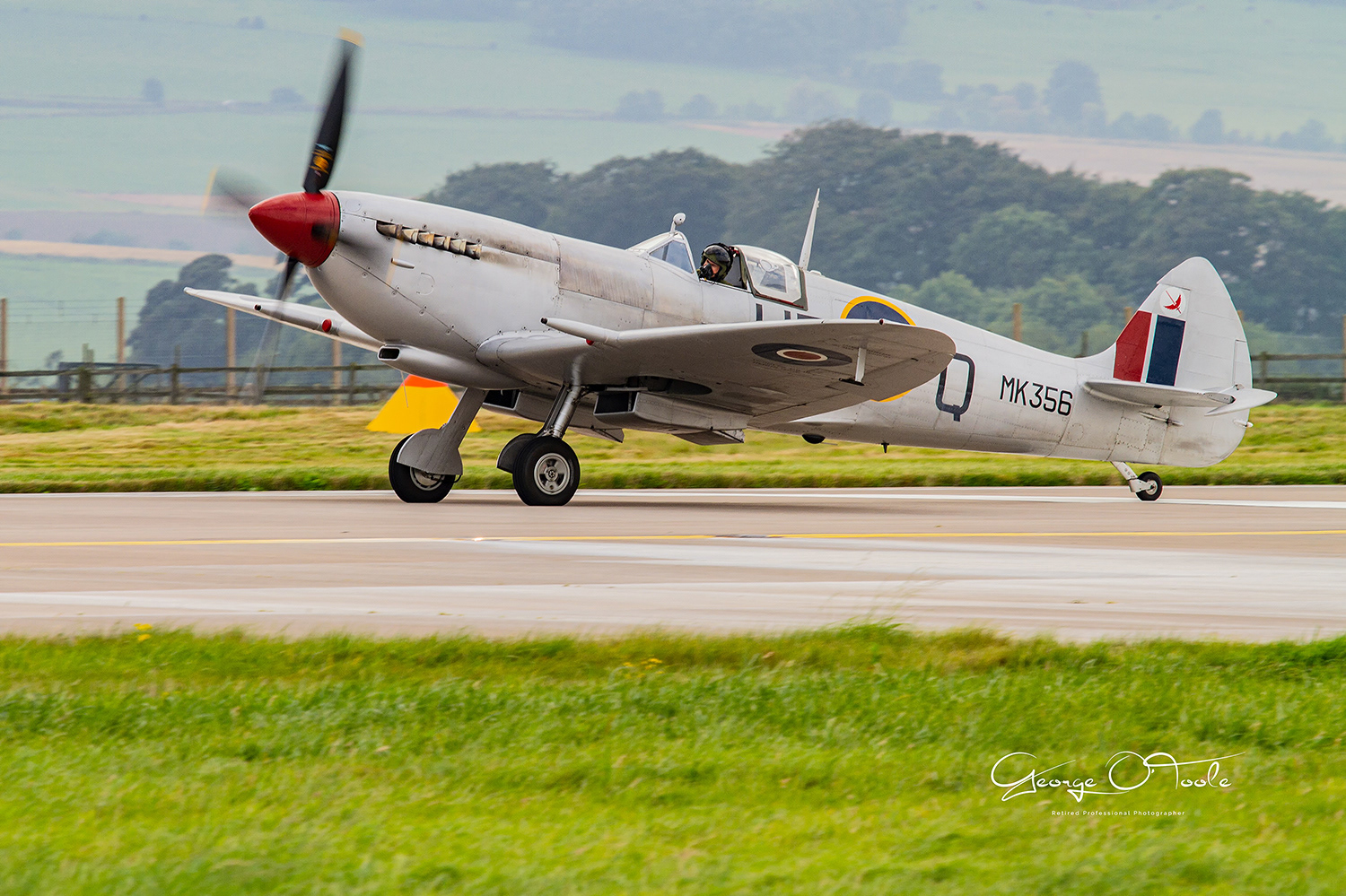 MK356 Supermarine 361 Spitfire LF9C