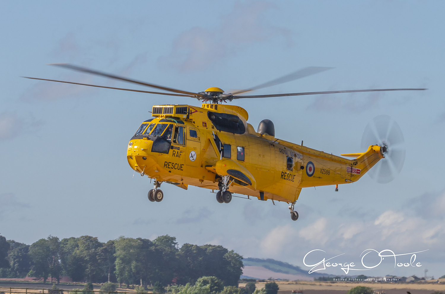 XZ588 B Westland WS-61 Sea King HAR3 Royal Air Force