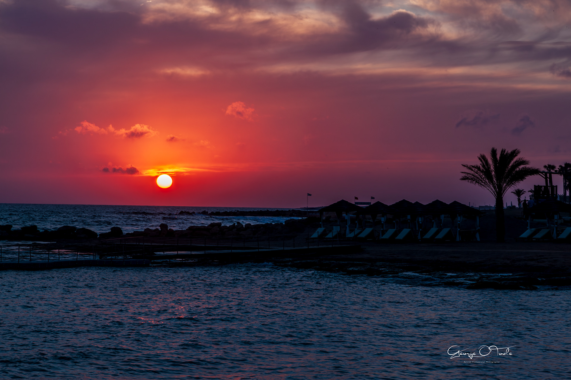 Pioneer-Beach-Hotel,-Paphos