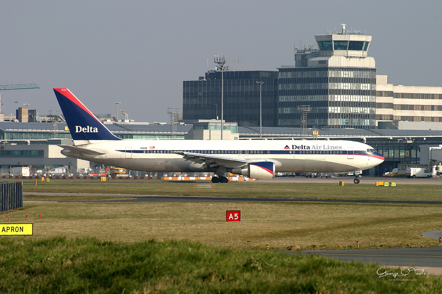 N1608 Boeing 767-332/ER Delta Air Lines