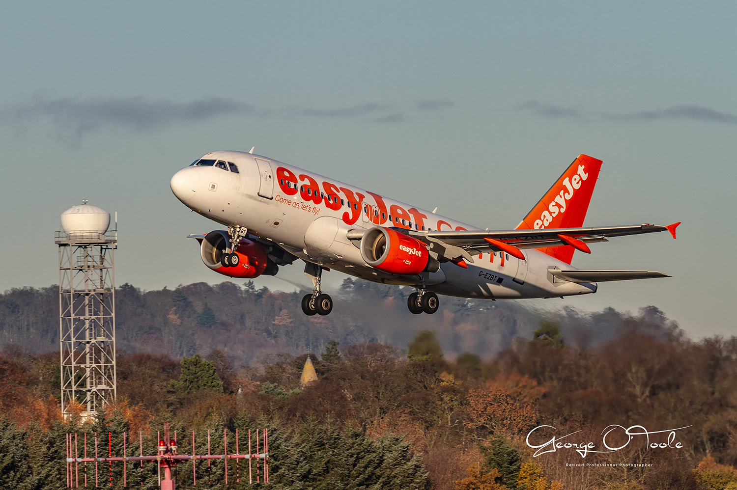 G-EZBT Airbus A319-111EasyJet Airline