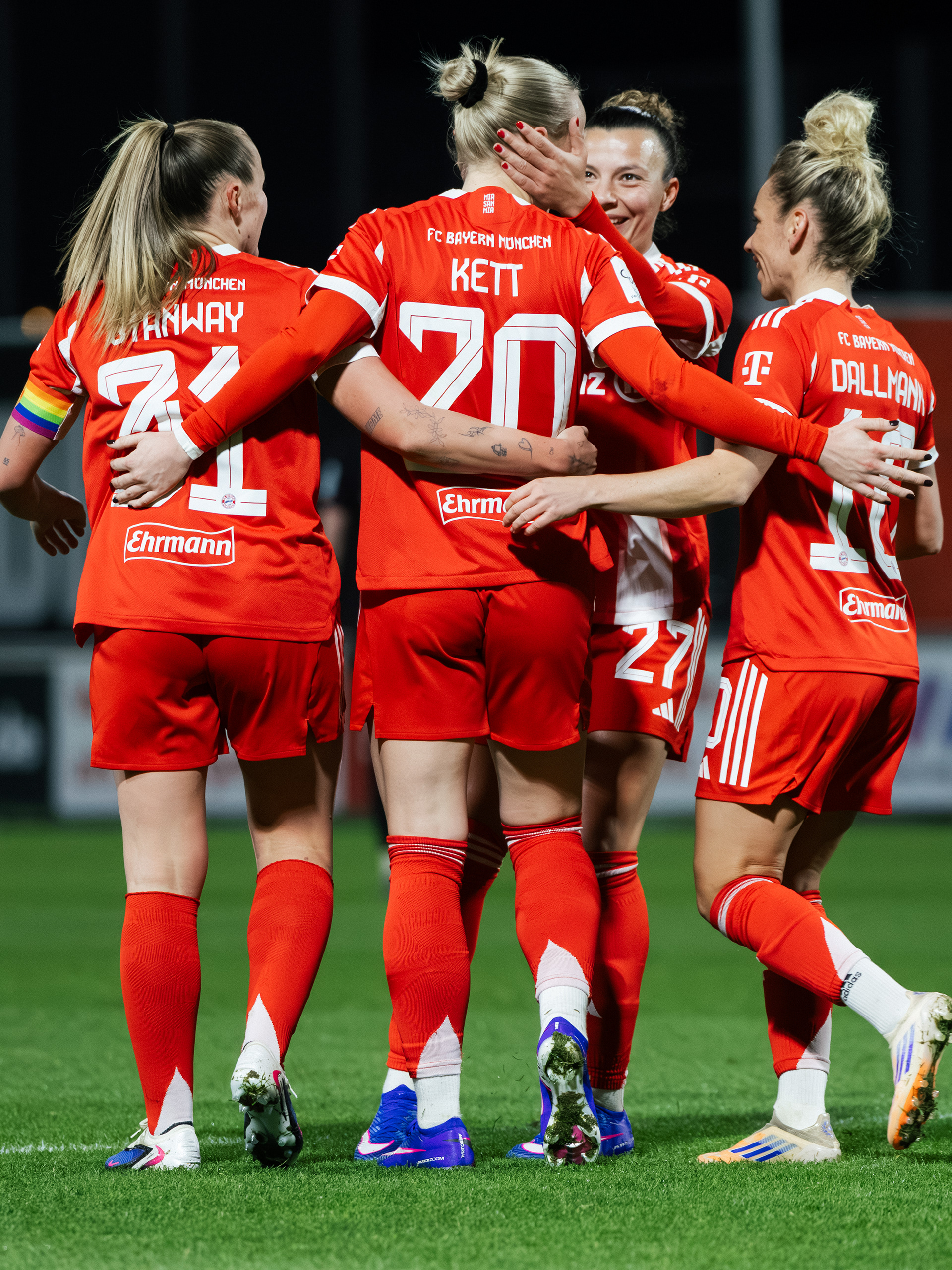 22.12.25 - Bayer 04 Leverkusen vs FC Bayern München