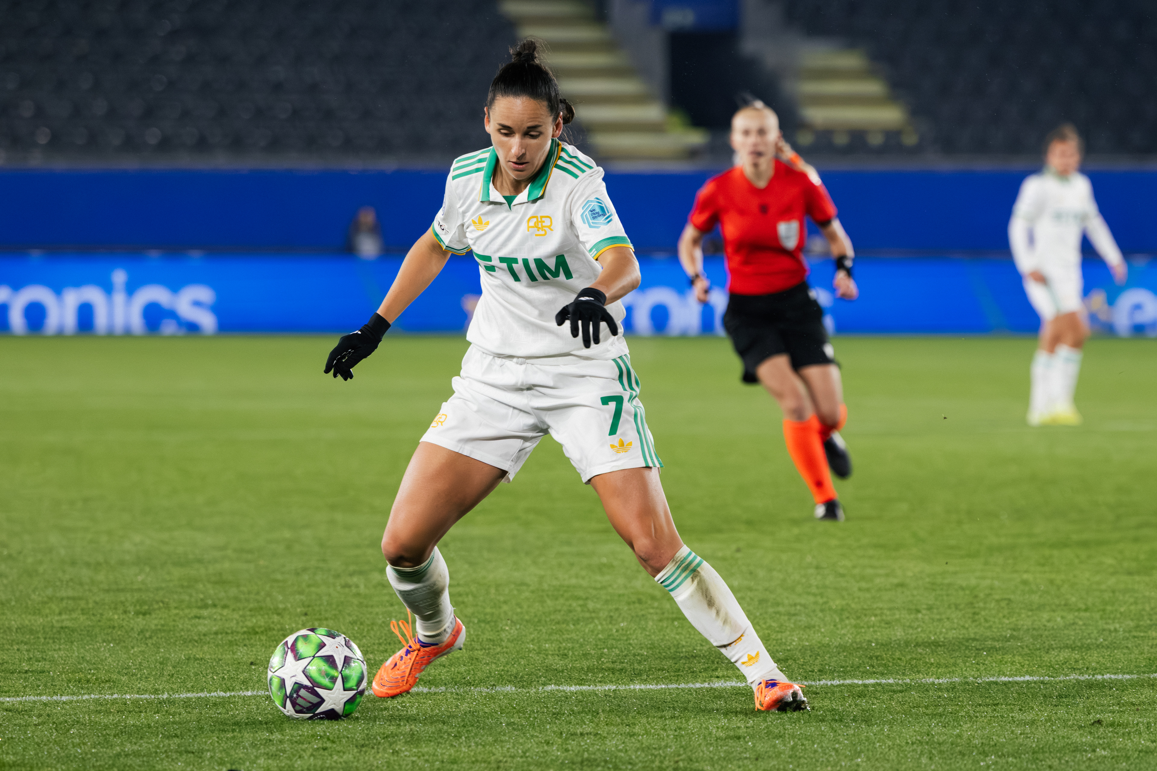 20.11.25 - Evelyne Viens - OH Leuven vs AS Roma