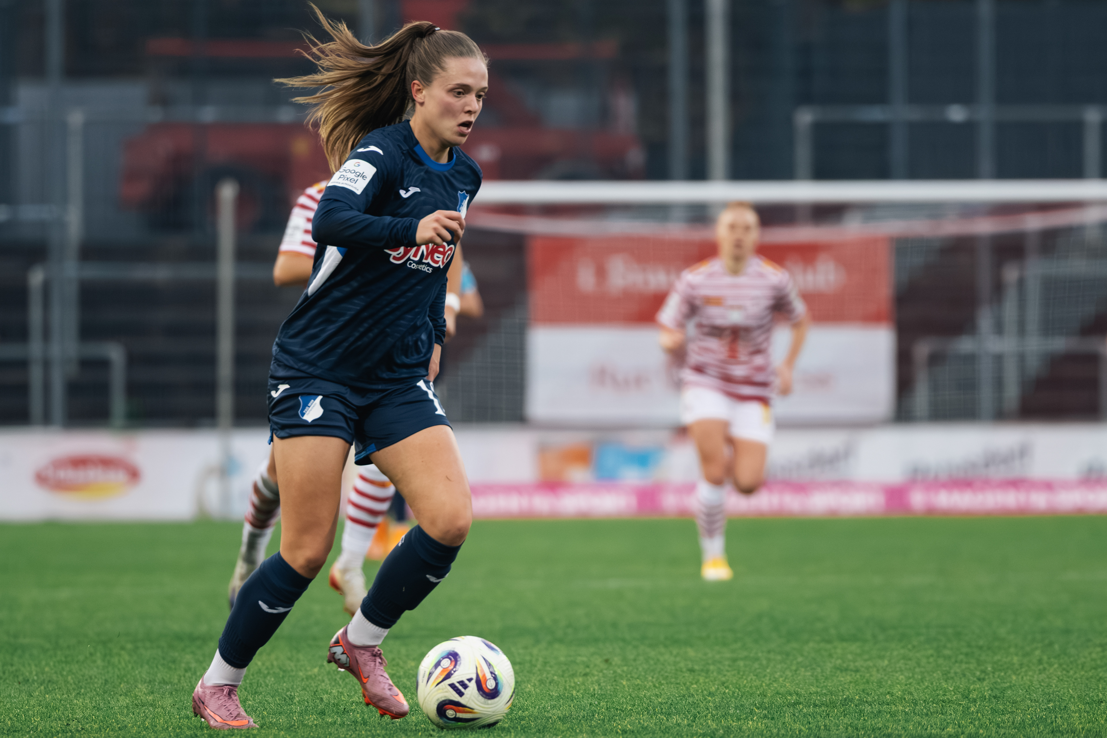 09.11.25 - Valesca Ampoorter - 1. FC Köln vs TSG 1899 Hoffenheim