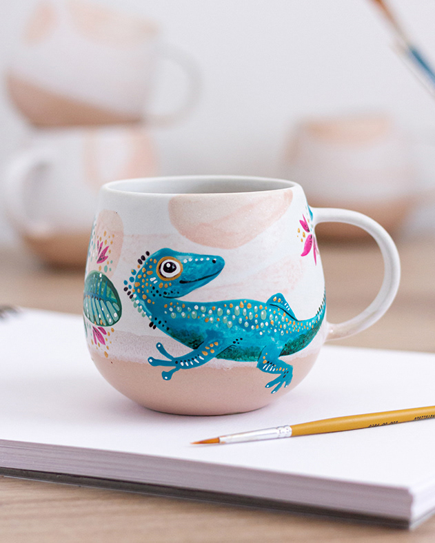 Handpainted gecko mug