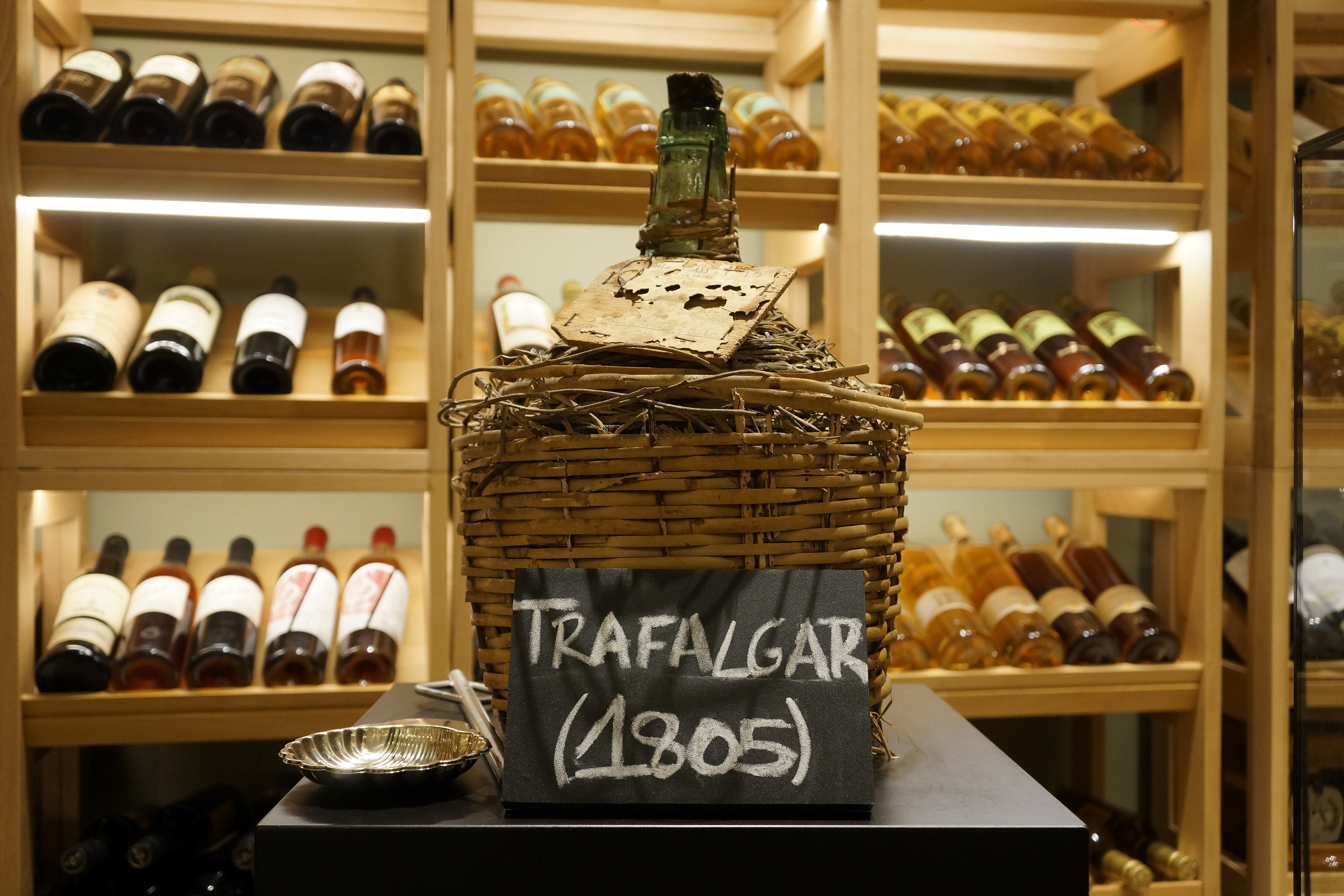 Damajuana de Trafalgar, un fino 1805