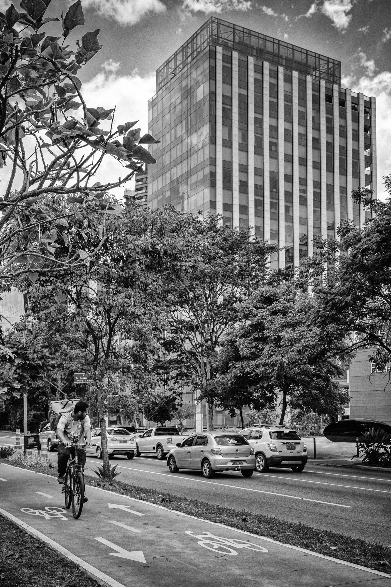 [Fujifilm X100f] Delivering Food - São Paulo (November 2018)