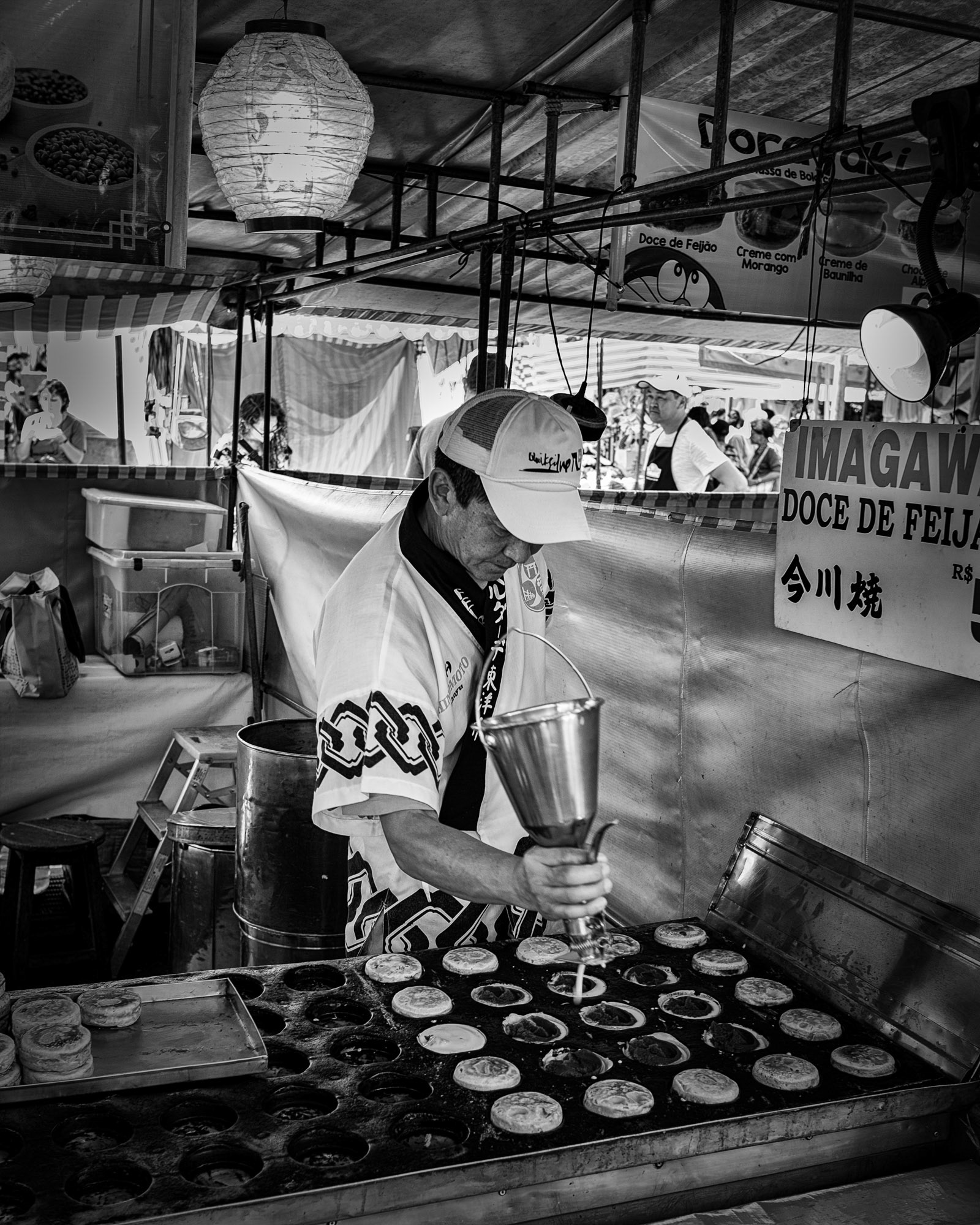 [Fujifilm X100f] Making Bean Cakes - Liberdade, São Paulo (September 2018)