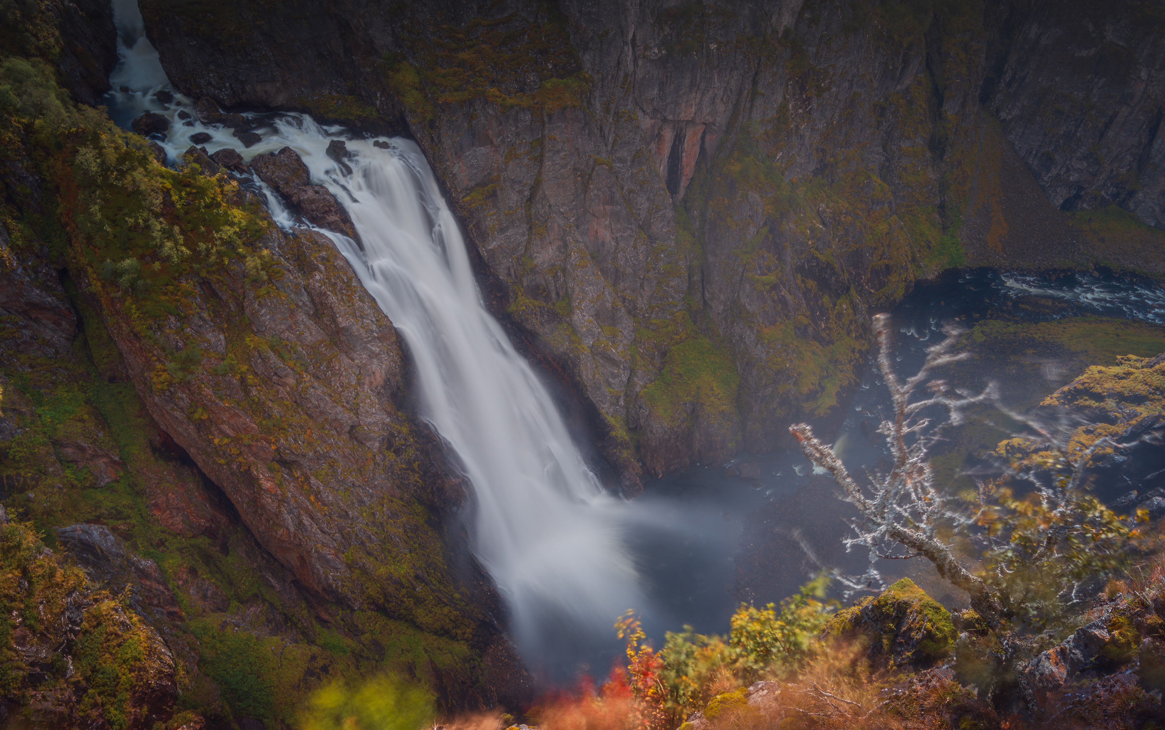 Ein Fjordwasserfall