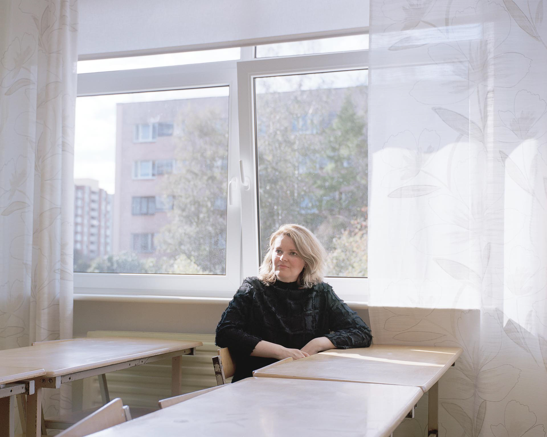 Jelena Shestak is a teacher of Estonian language in the Narva High School. Besides the teaching in the school, Jelena gives lectures and private lessons to Russophones who want to take the language proficiency exam required for Estonian citizenship