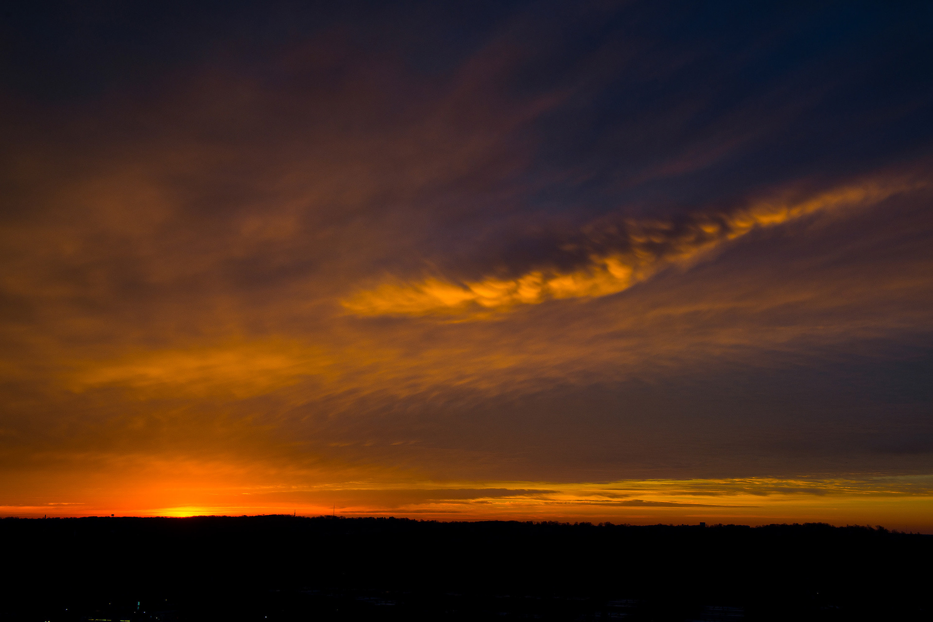 This was shot 5 minutes after the previous image, and I also don't know what to make of this small ridge of clouds that look vaguely like small mammatus formations. Again, that's a species of cloud that usually presents very differently in much larger groups as part of storm clouds. Not a tiny little ridge of instability in what is otherwise a very stable cloud formation.