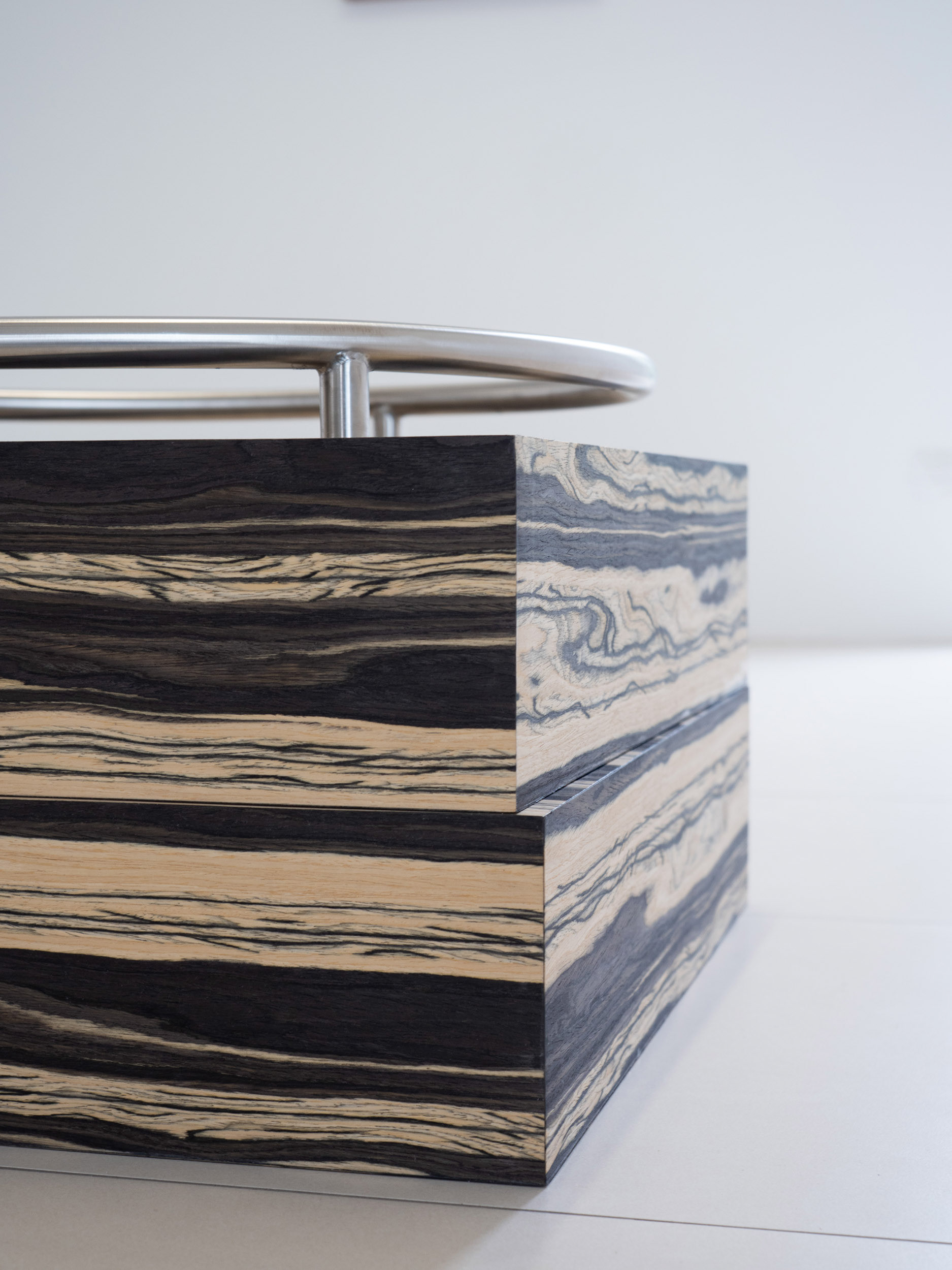 Erlkönig, 2026, sculptural work made of MDF, SaRaiFo veneer and stainless steel.