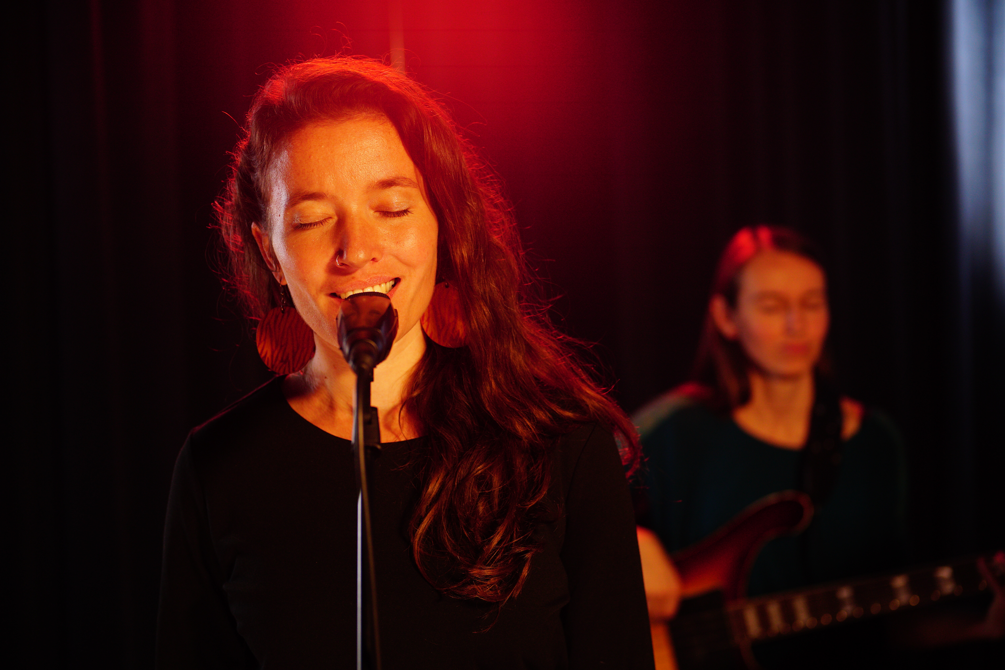 Fotky ze zákulisí nahrávání najdou uplatnění jako příspěvky na sociální sítě.