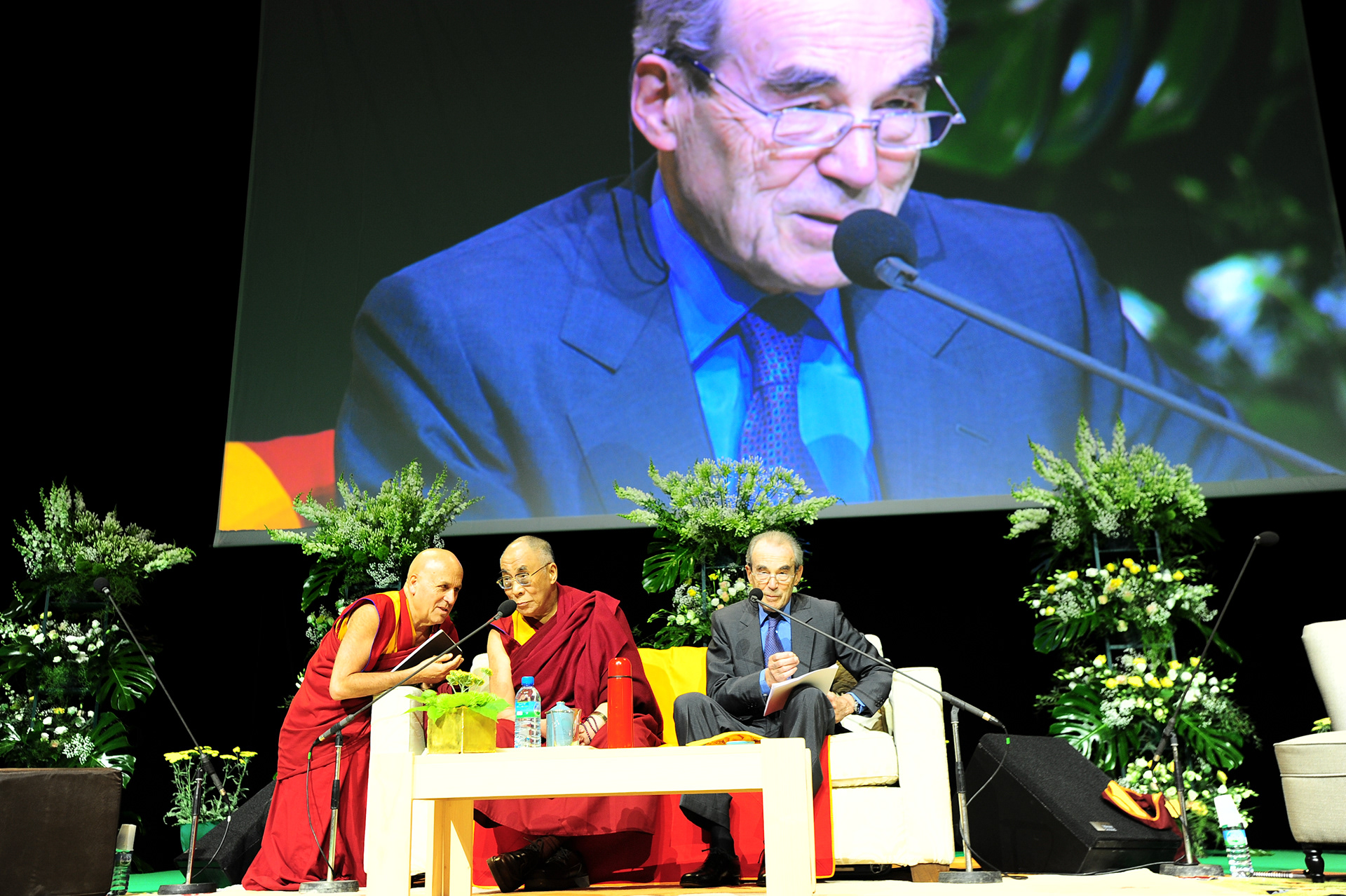 Tenzin Gyatso, Robert Badinter