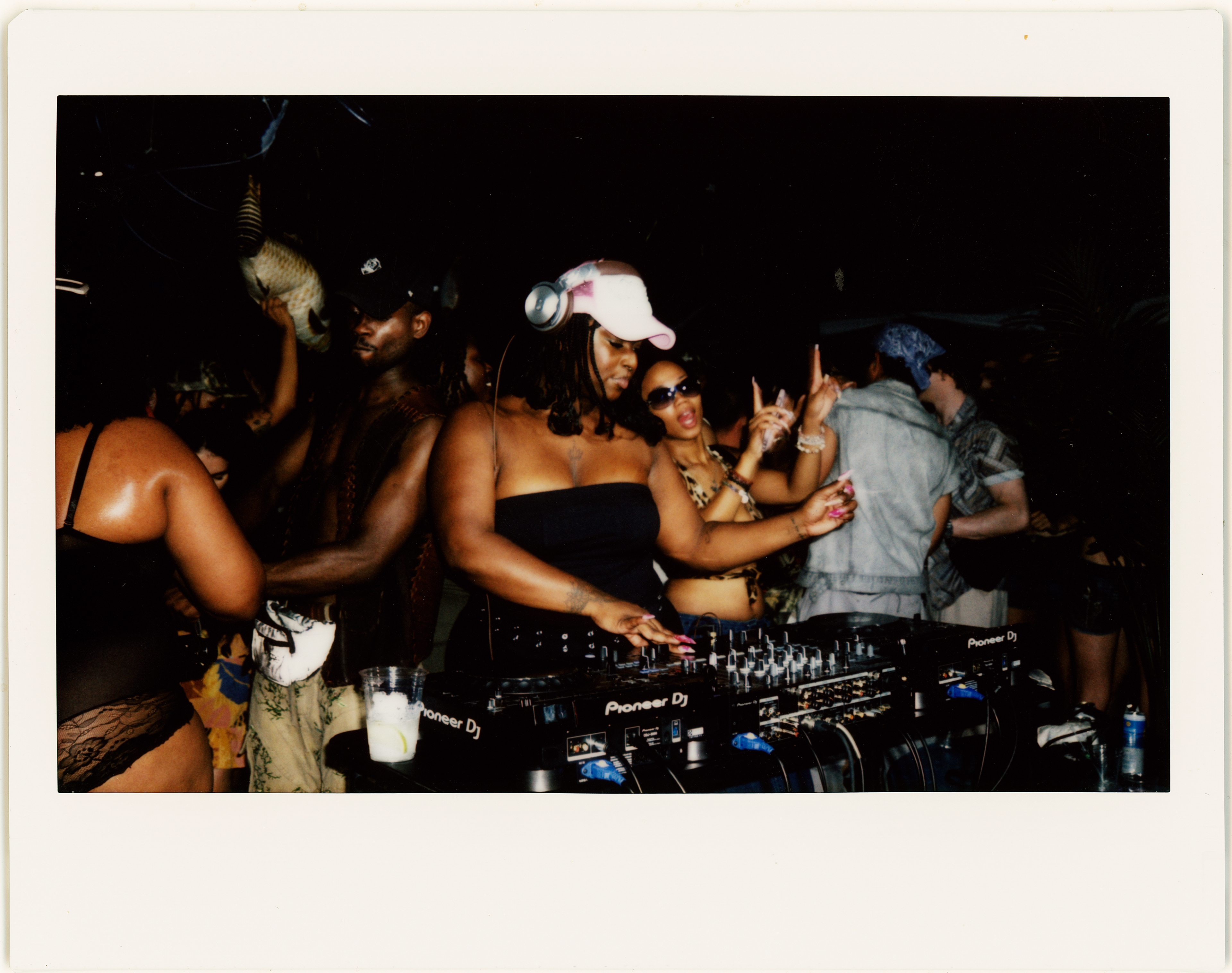 Dj Nico (@nicooooooooo_)
