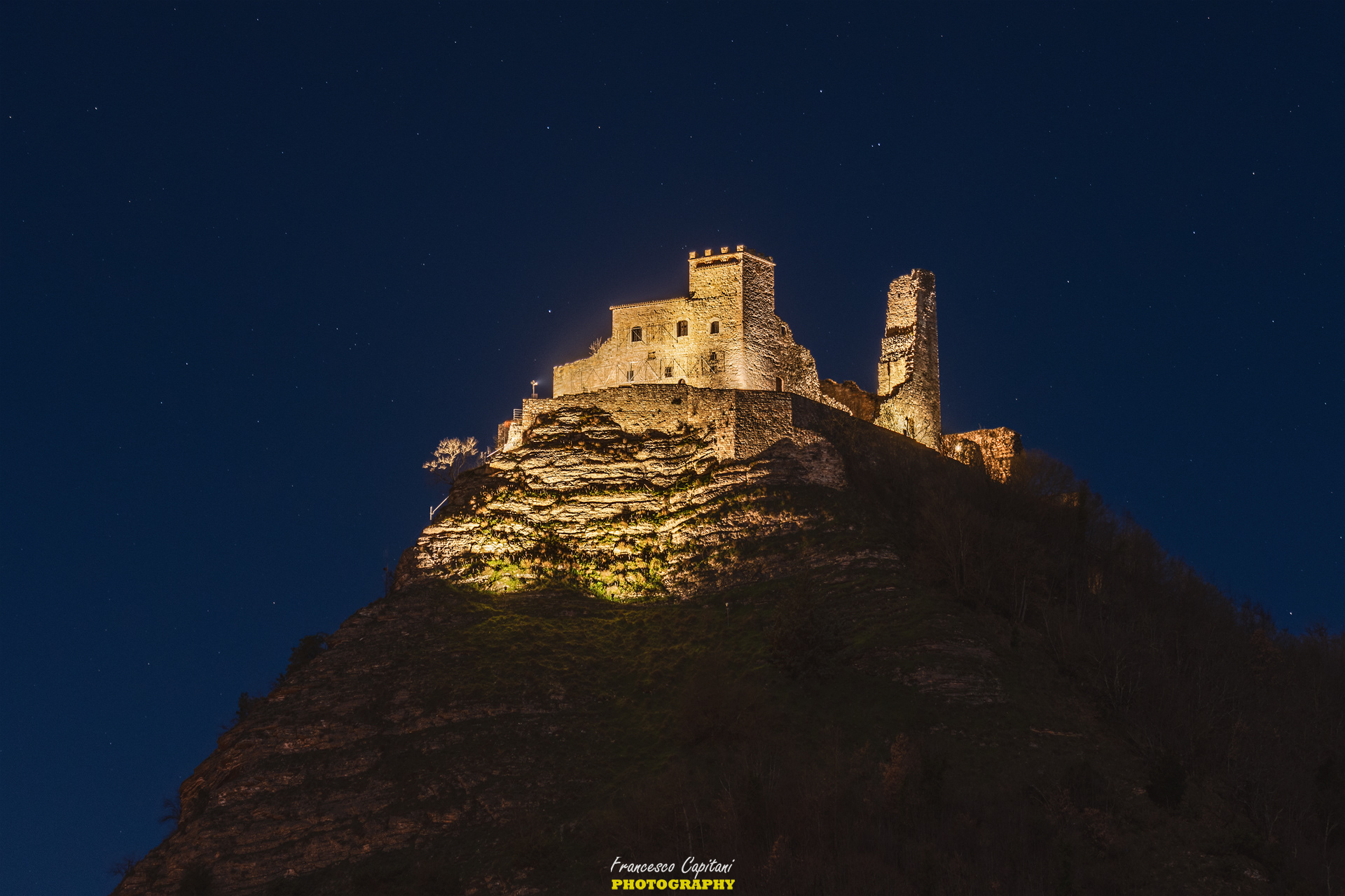 ROCCA VARANO - CAMERINO (MC)