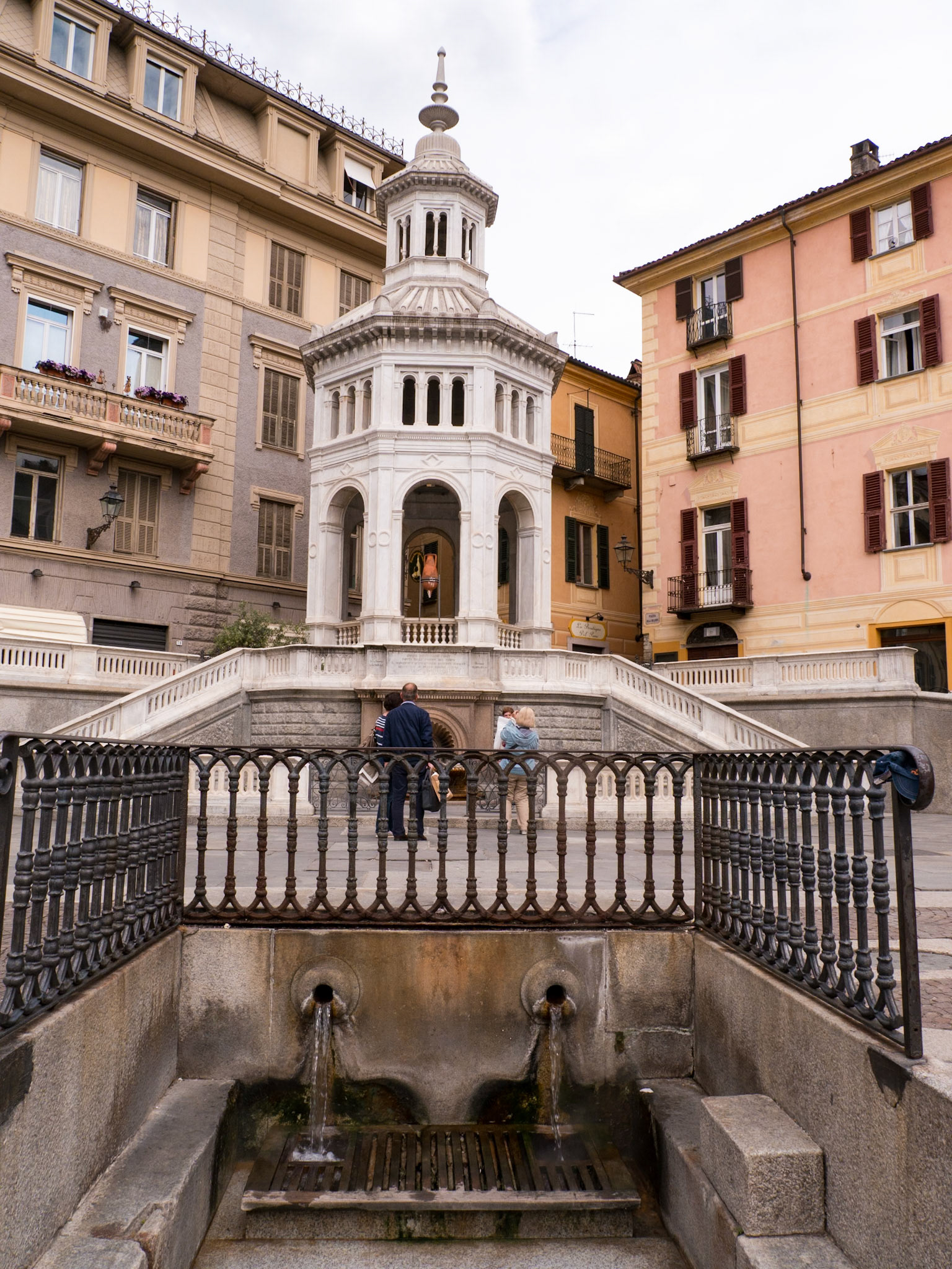 La bollente [Acqui Terme, Piemonte, Italy]
