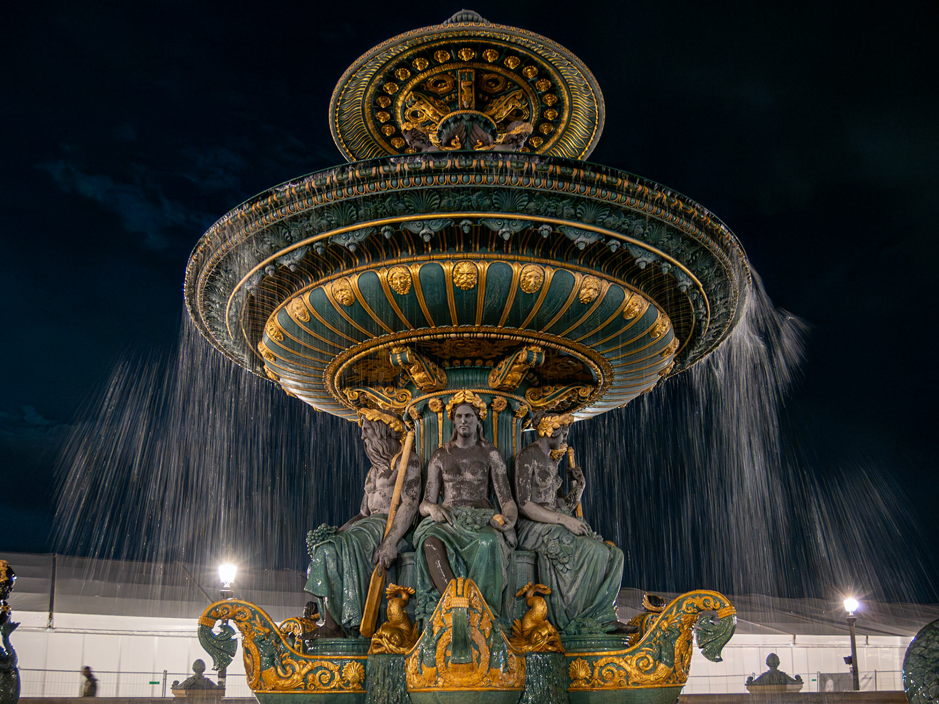 We took our time soaking up the sights and sounds [Paris, Île-de-France, France]
