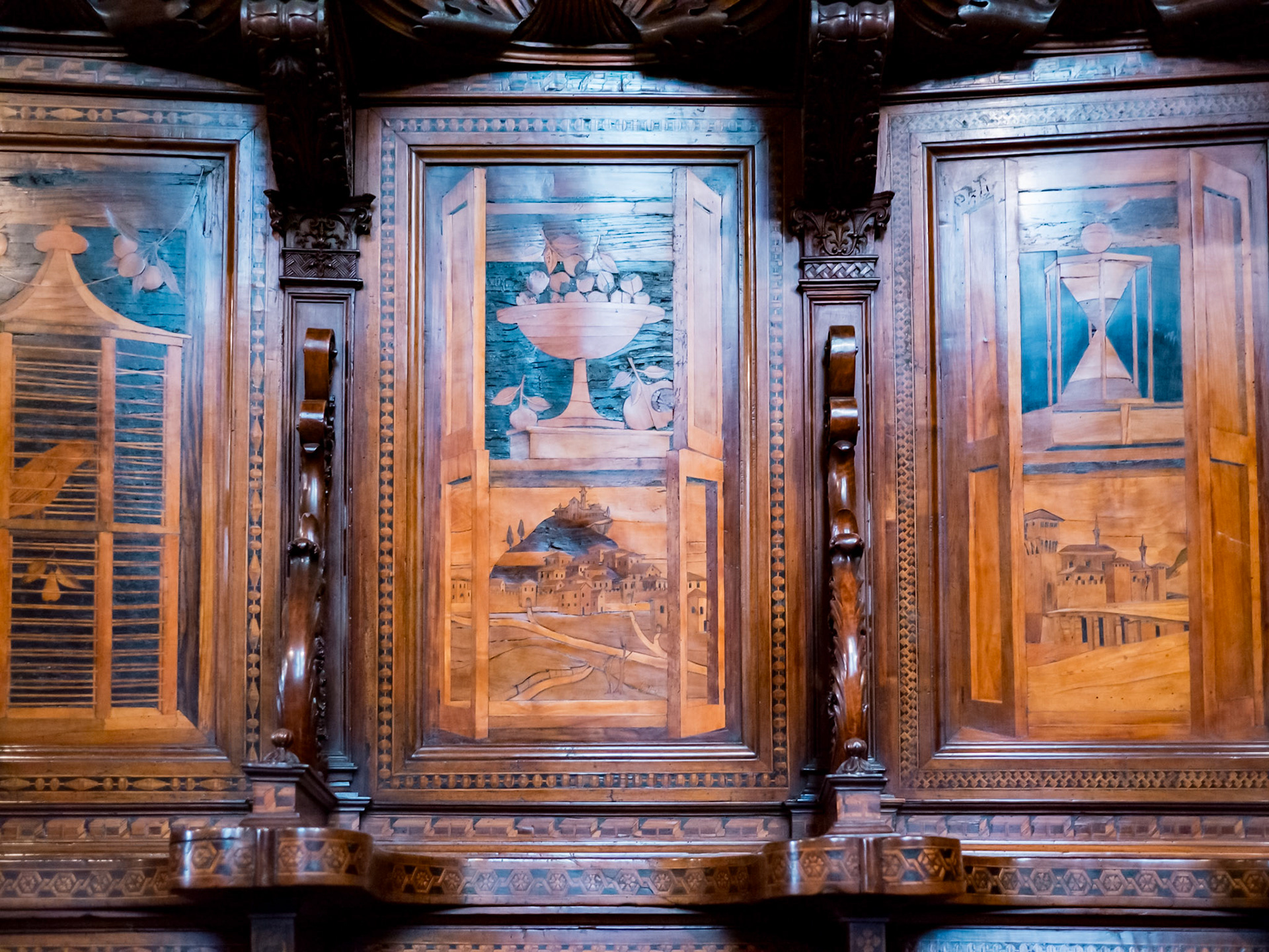 Fantastic wood carving and intarsia in the choir [Alba, Piemonte, Italy]