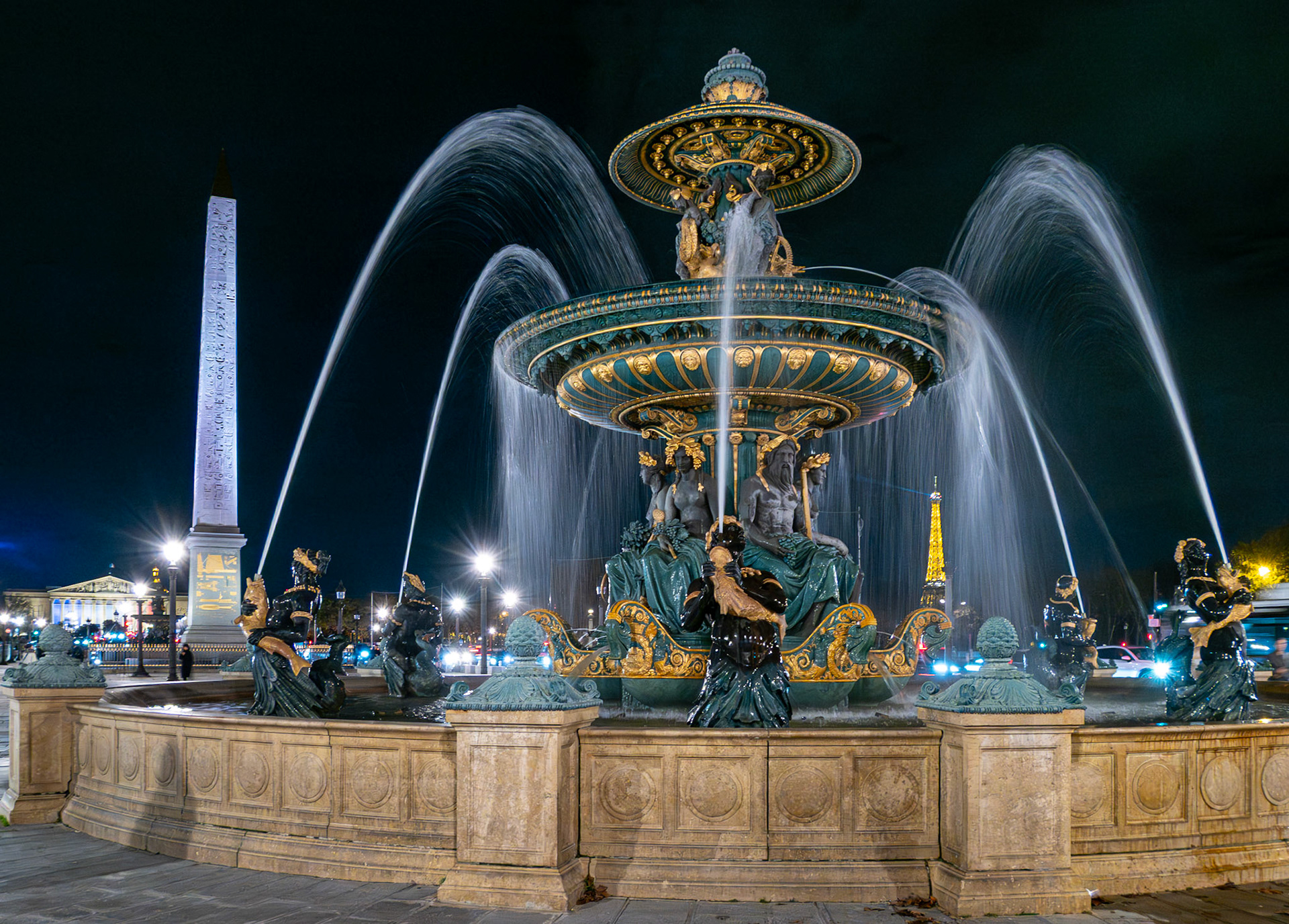 We took our time soaking up the sights and sounds [Paris, Île-de-France, France]