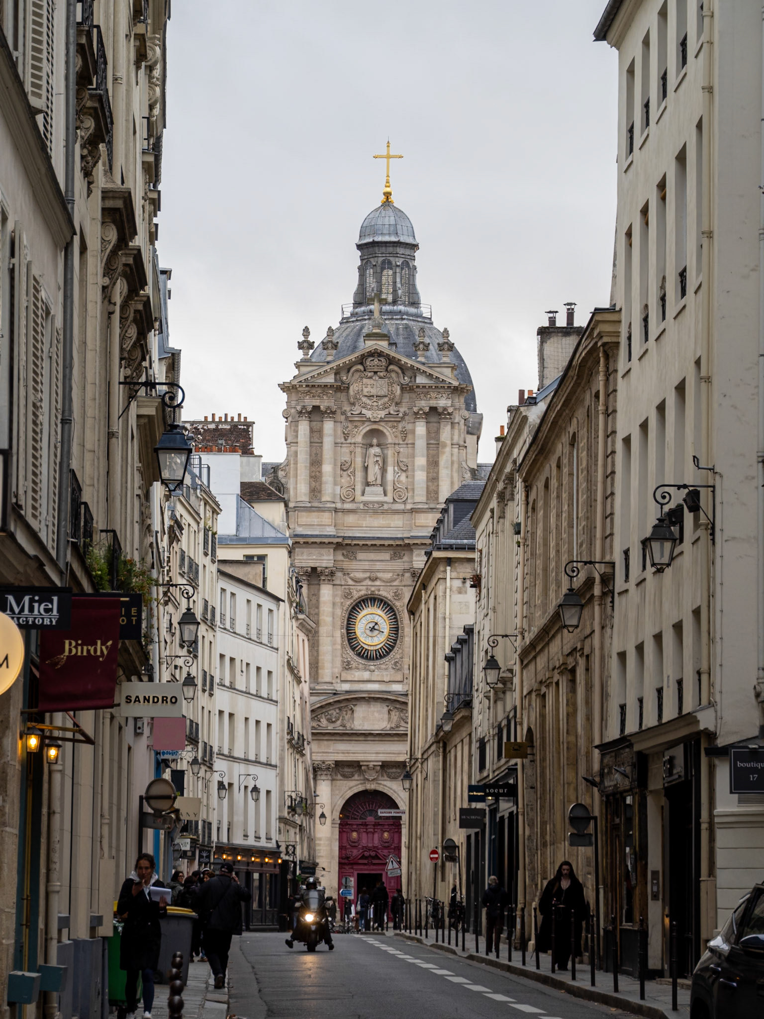 Looking down the Rue de Sévigné [Paris, Île-de-France, France]