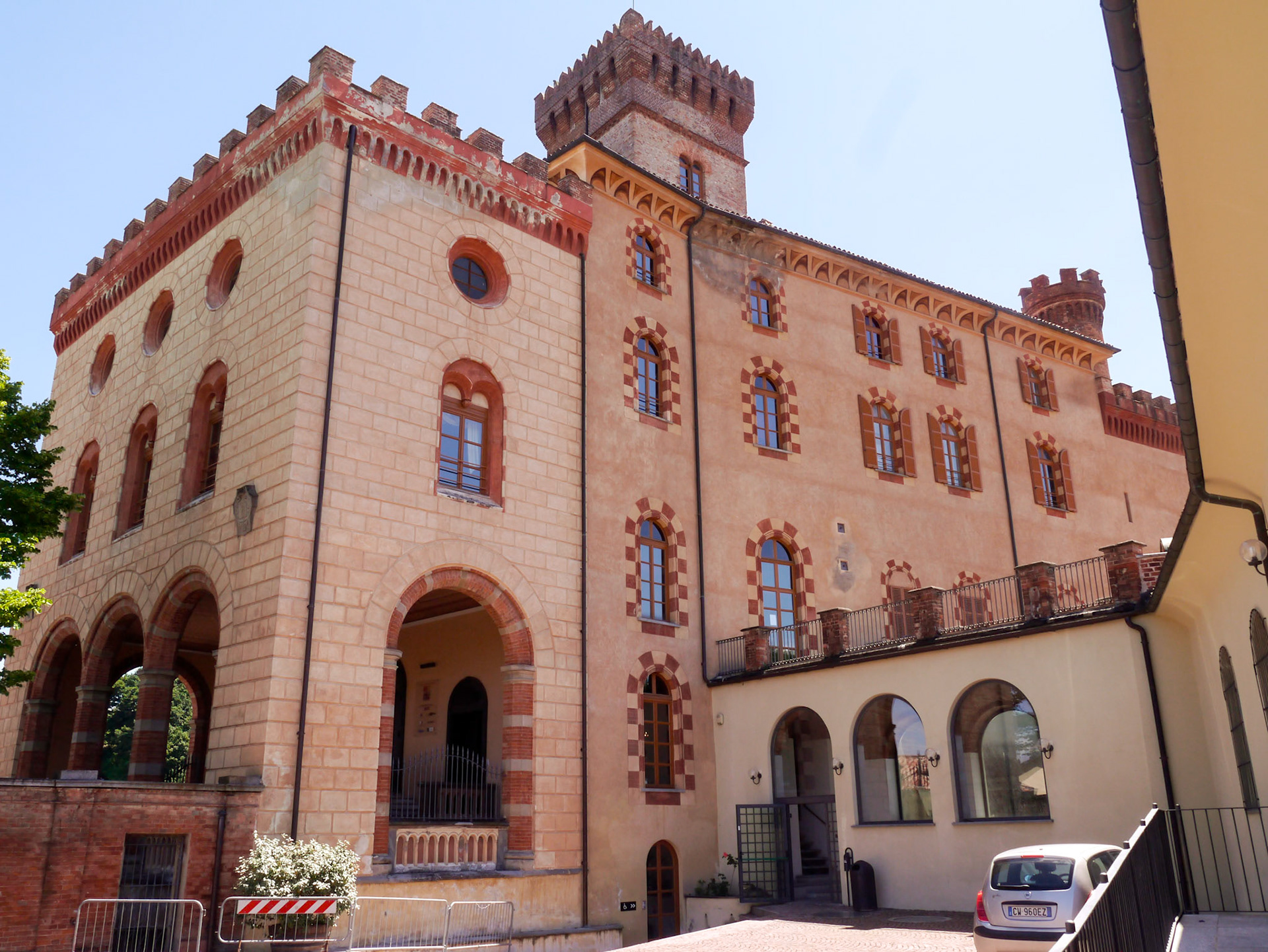 Castello dei Marchesi Falletti [Barolo, Piemonte, Italy]