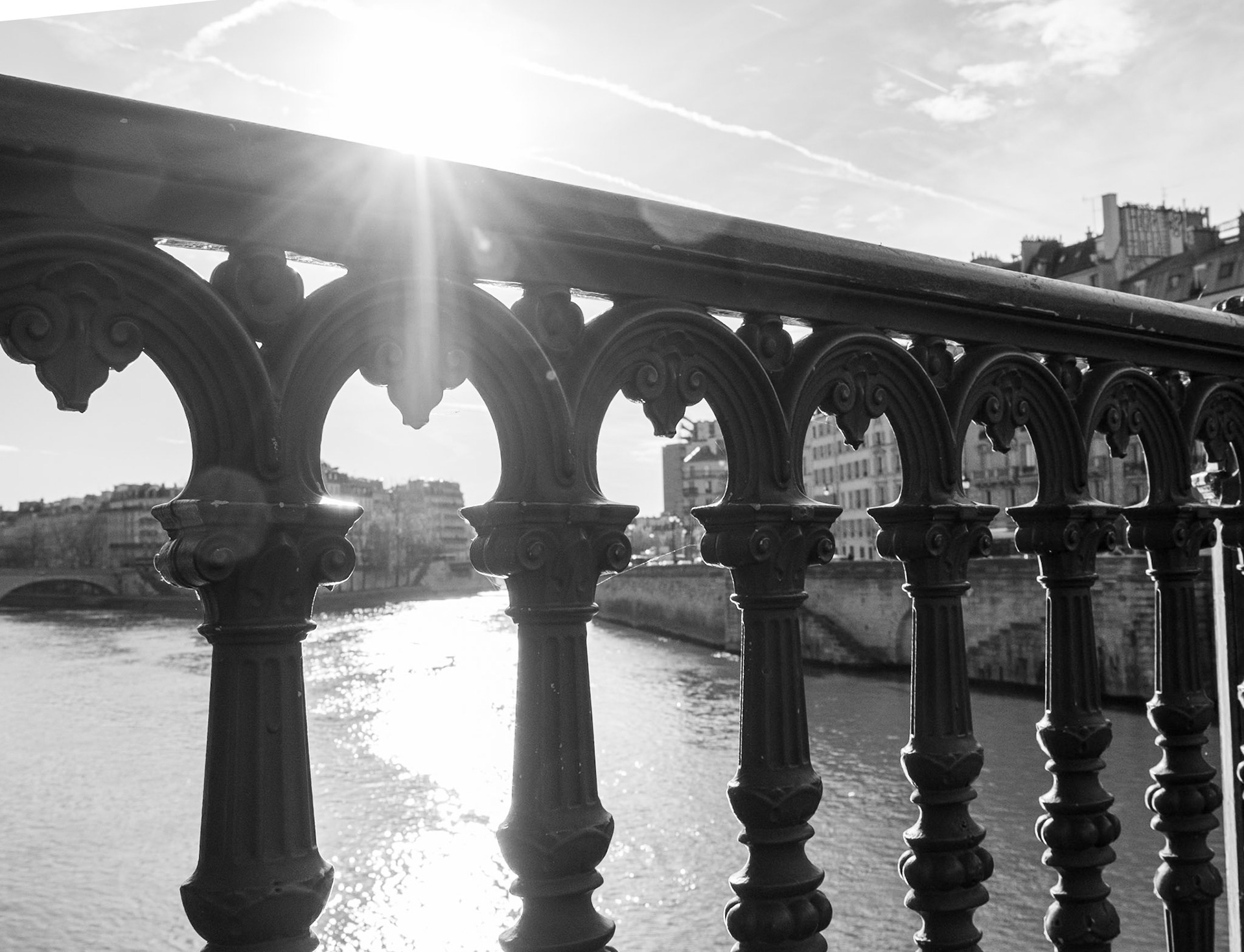 Walking over to Île de la Cité [Paris, Île-de-France, France]