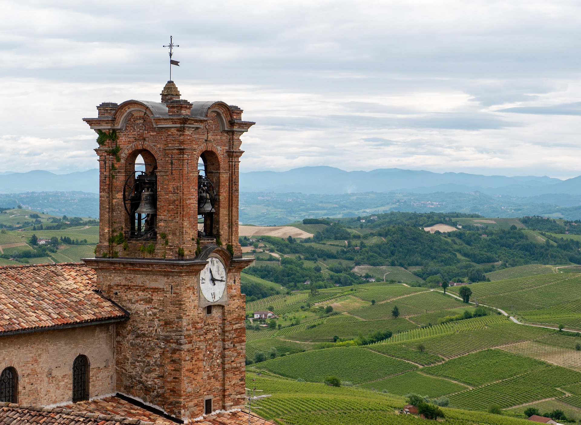 We looked at a house in this village [Alice Bel Colle, Piemonte, Italy]