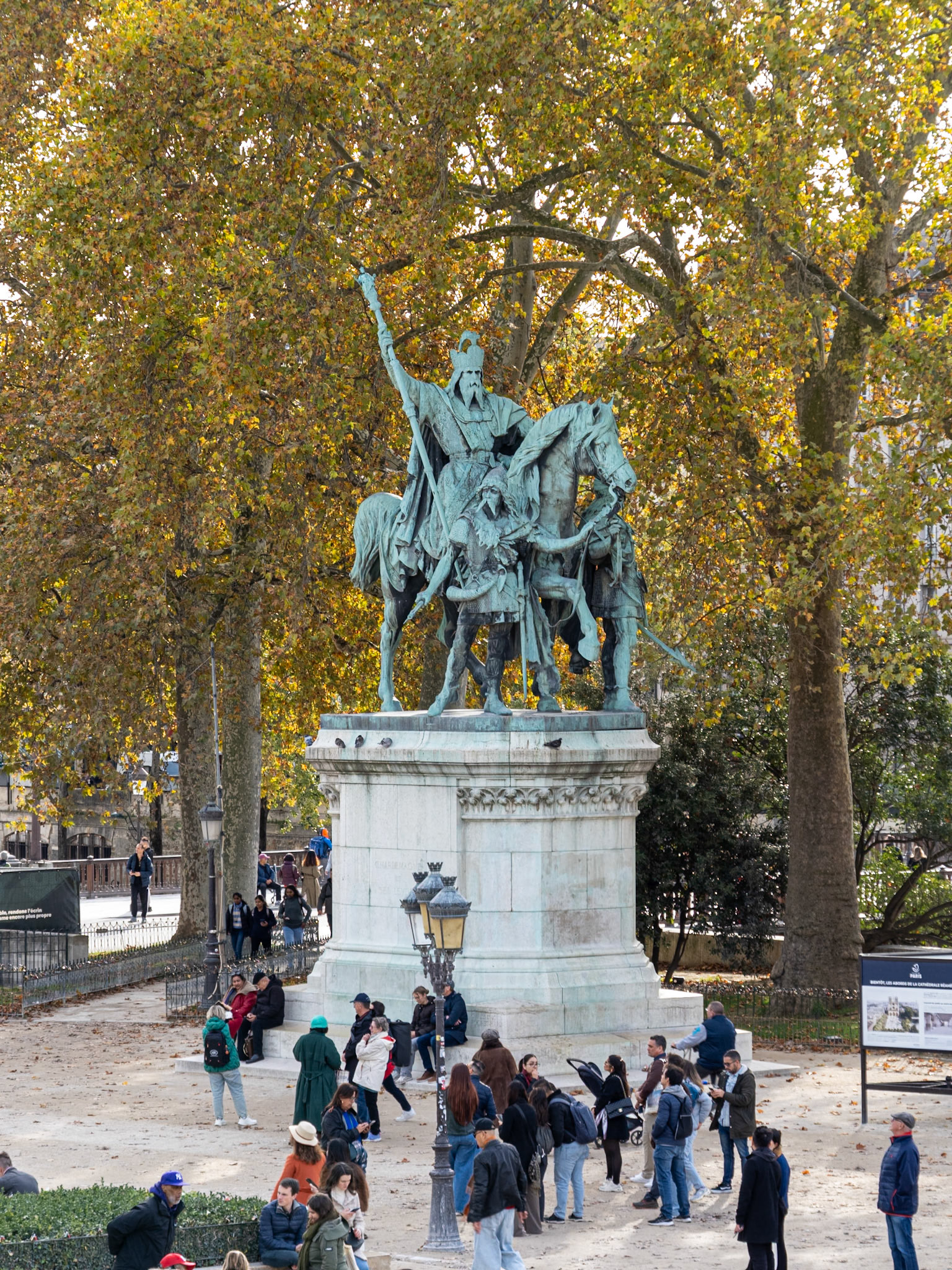Charlemagne remained standing the entire time!