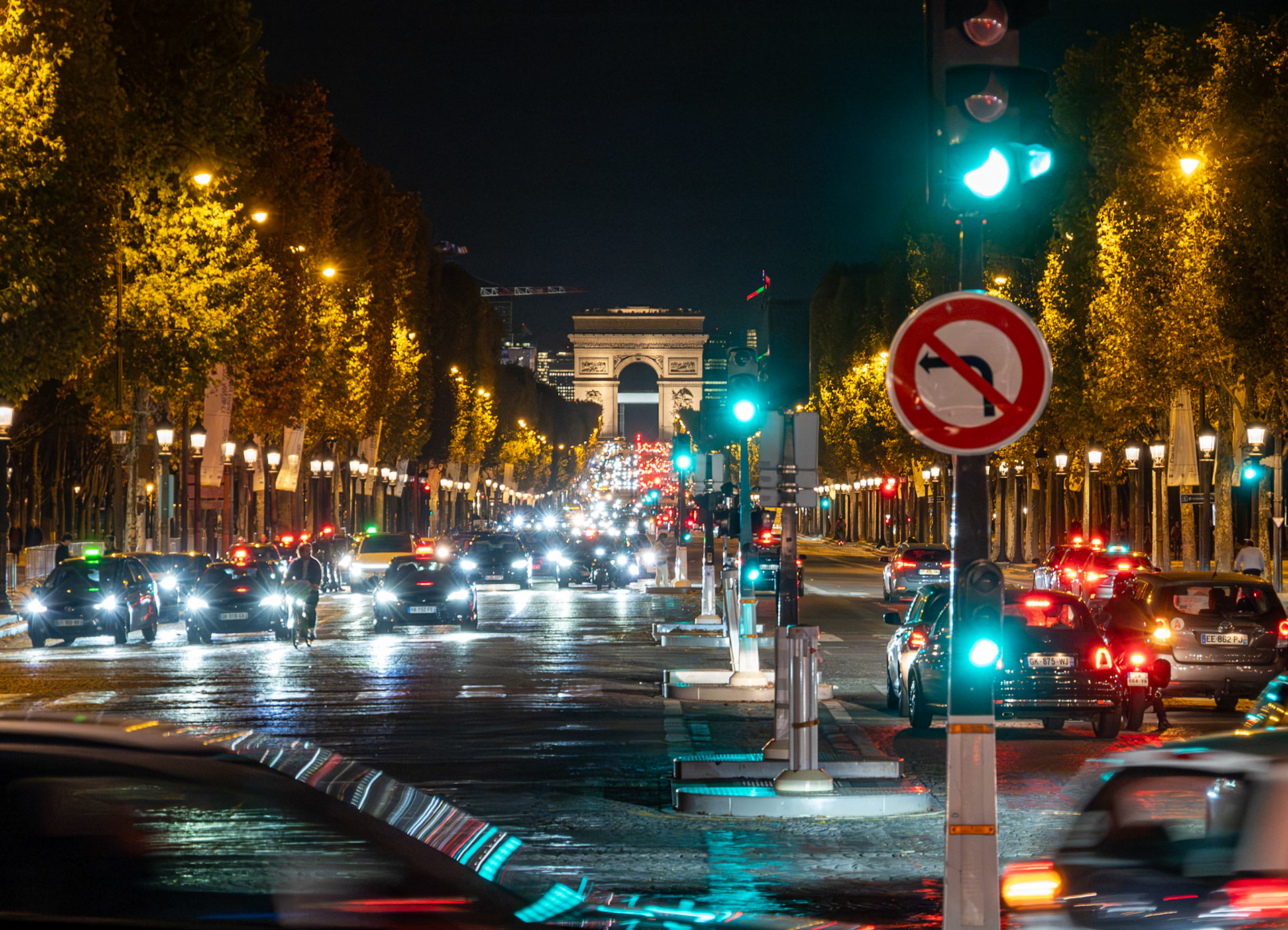 We took our time soaking up the sights and sounds [Paris, Île-de-France, France]