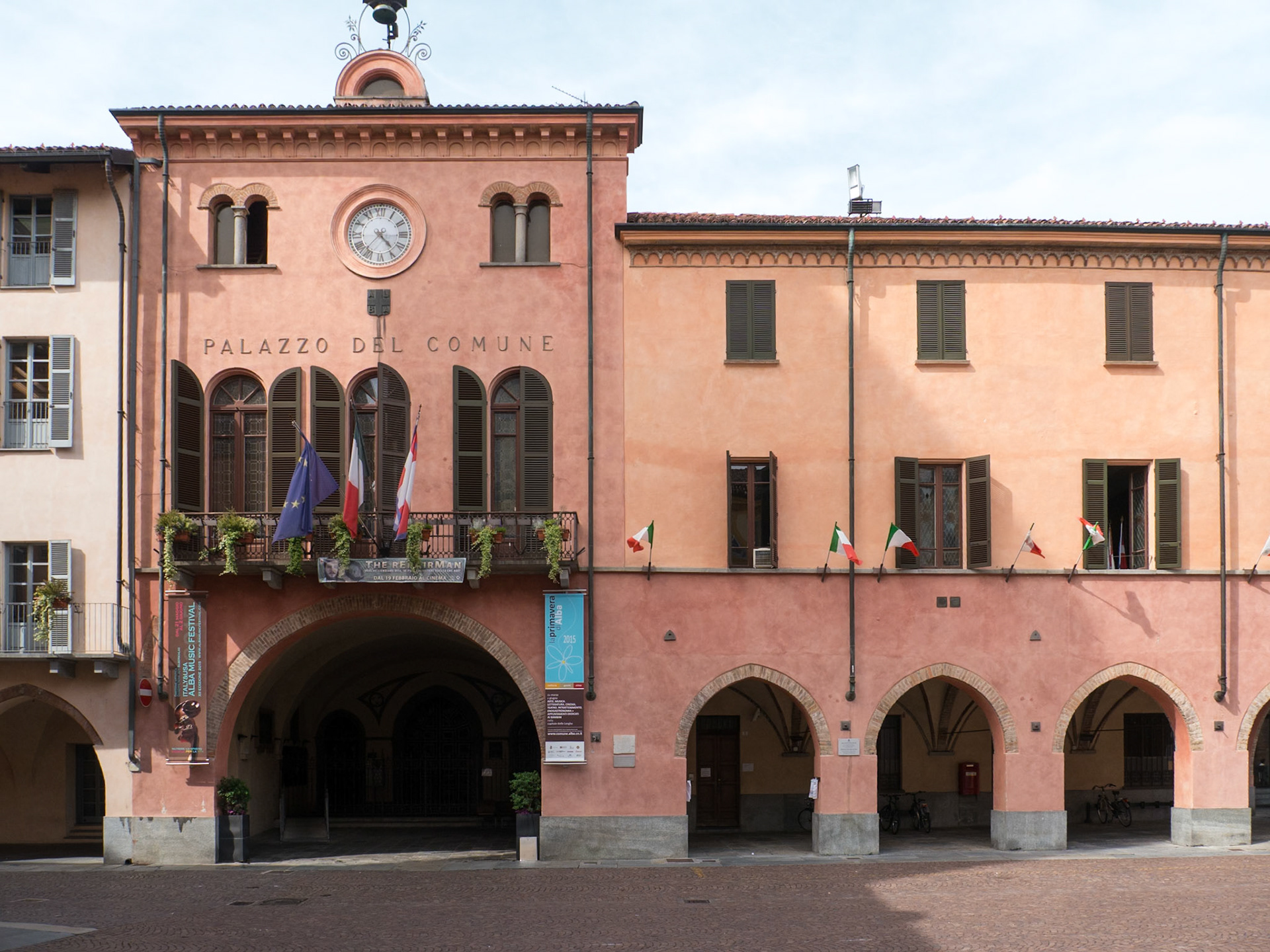 Piazza del Duomo [Alba, Piemonte, Italy]