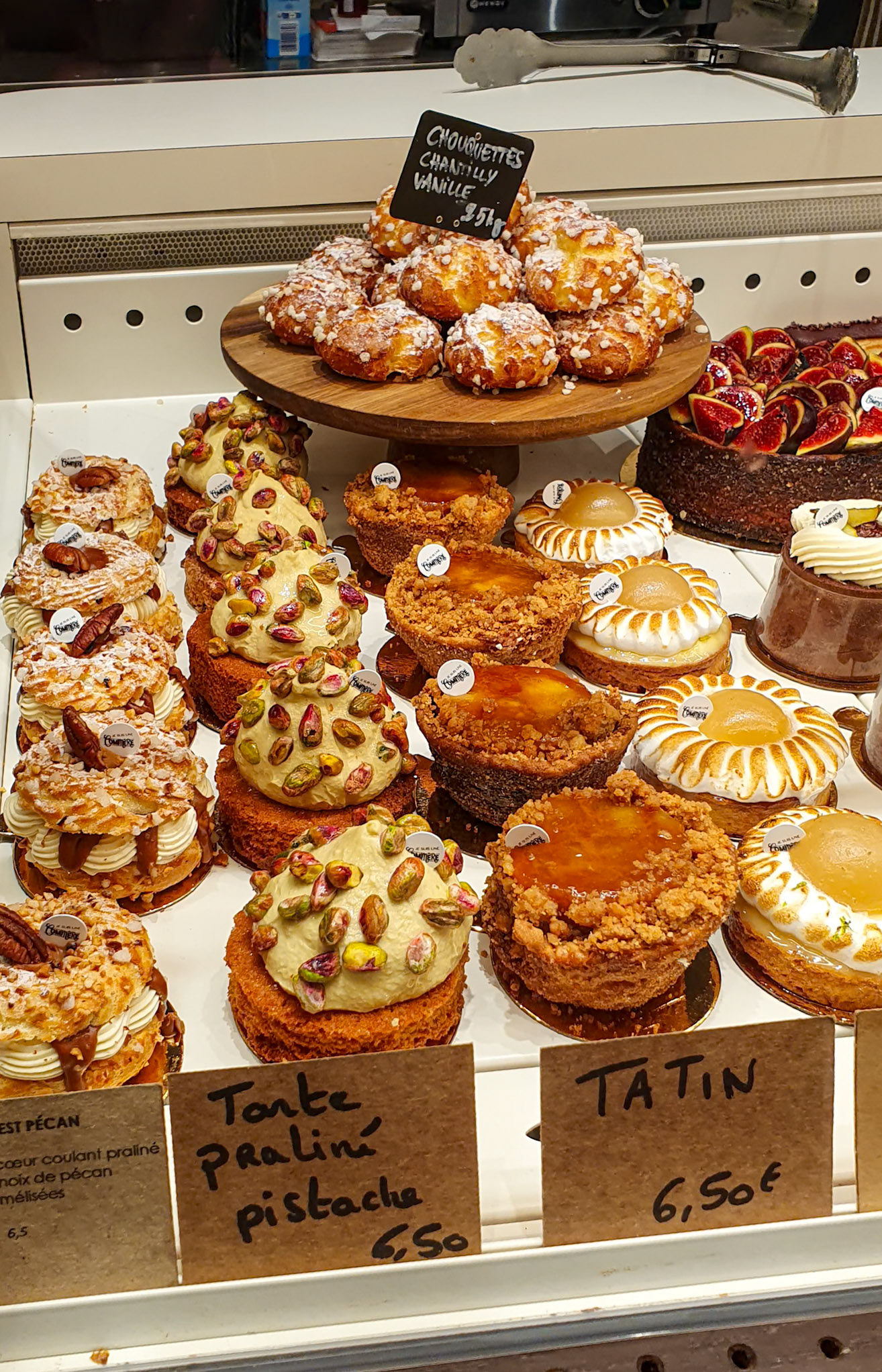 We stopped for coffee and treats and took bread home [Paris, Île-de-France, France]