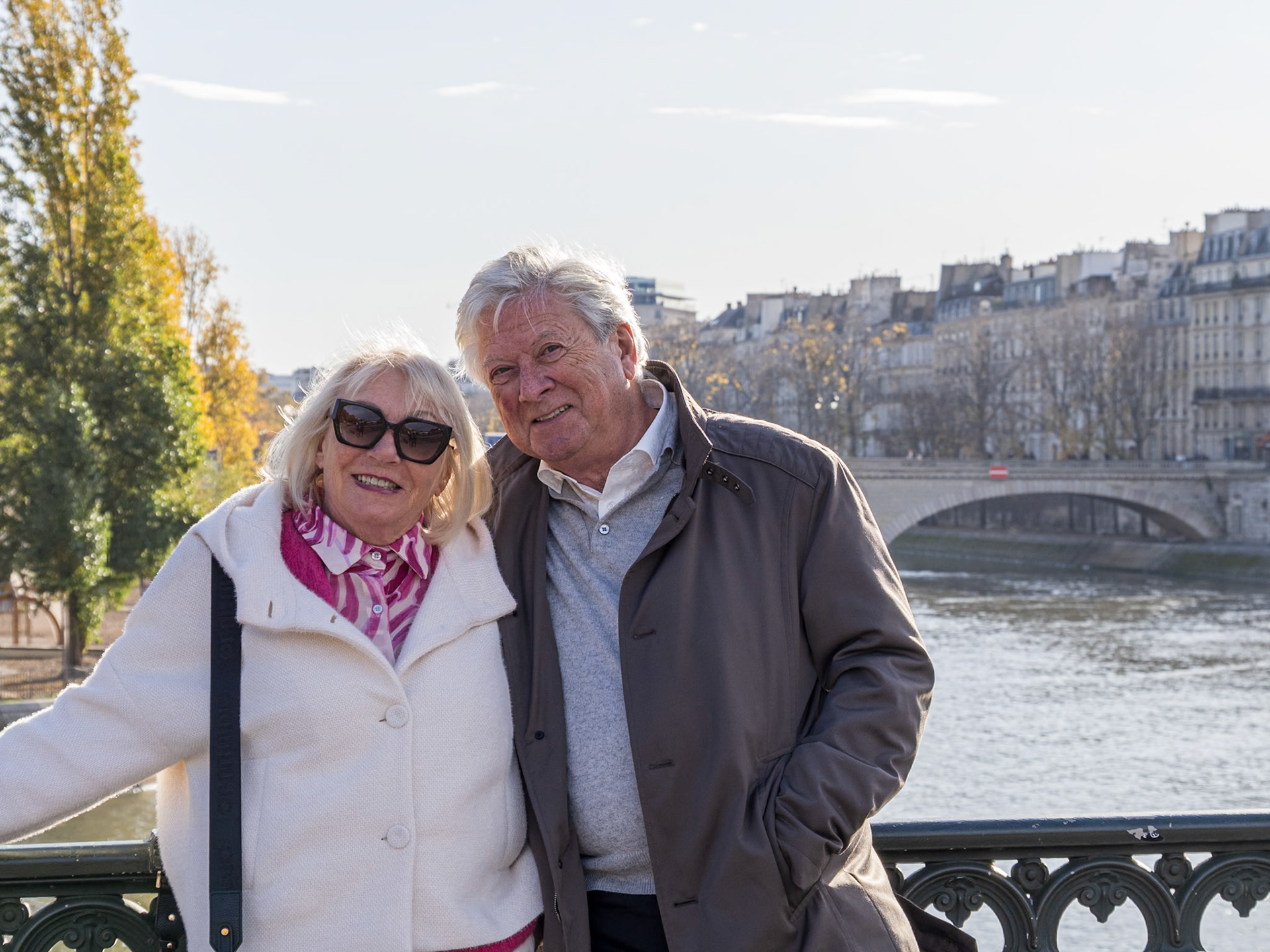 Walking over to Île de la Cité [Paris, Île-de-France, France]