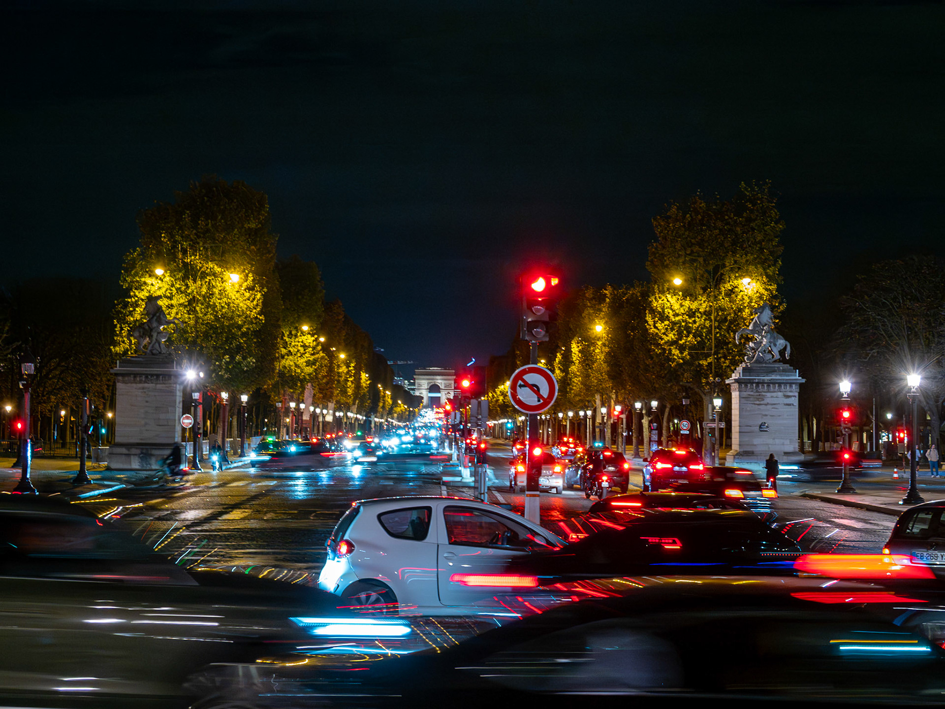 We took our time soaking up the sights and sounds [Paris, Île-de-France, France]