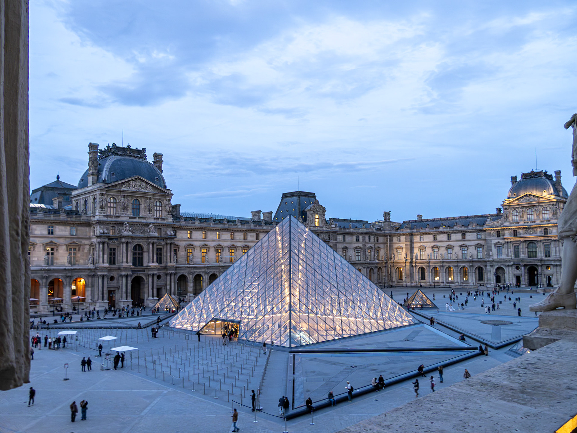 Late afternoon visit to the Louvre