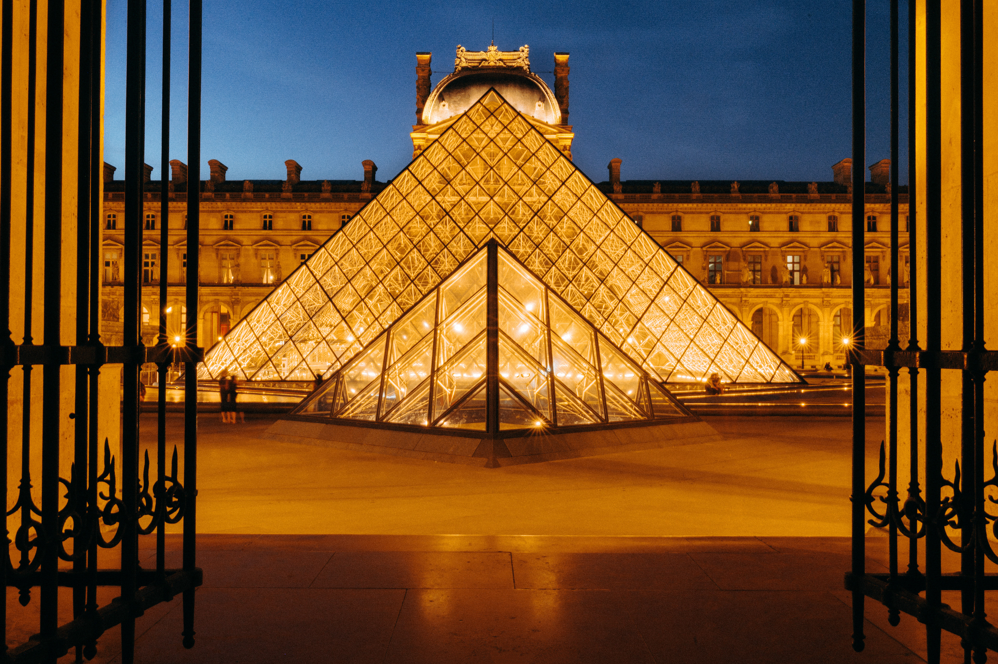 Louvre-Paris