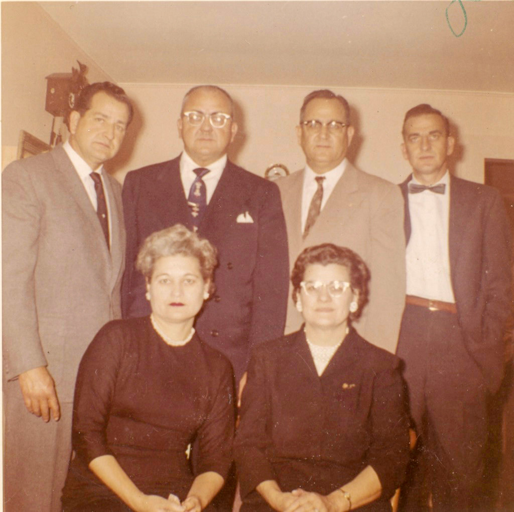 (R) Charles E, Lester, Olon and Joe Rogers (F) Ella Louise and Opal Rogers