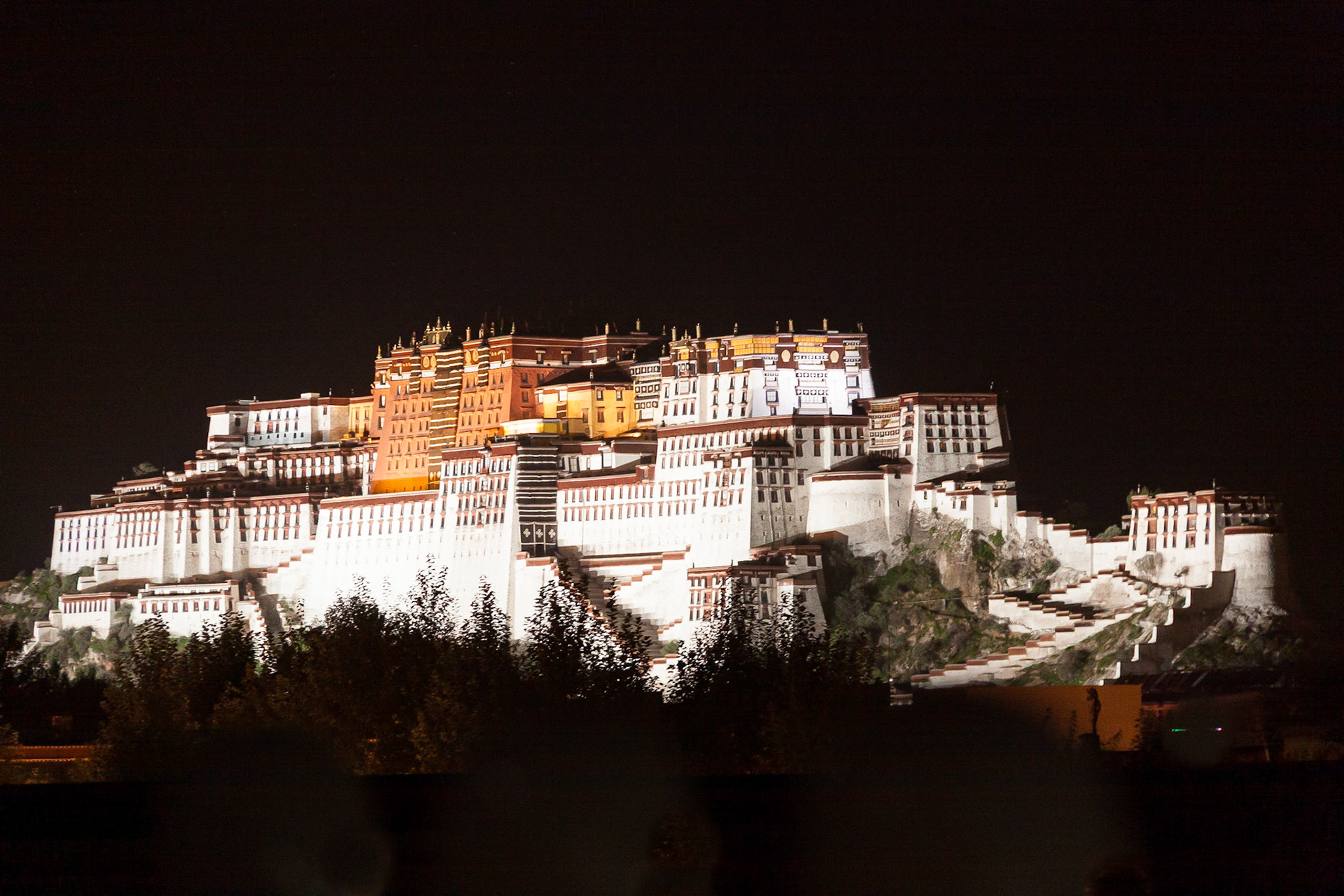 Potala palace at night - Tibet (2009)