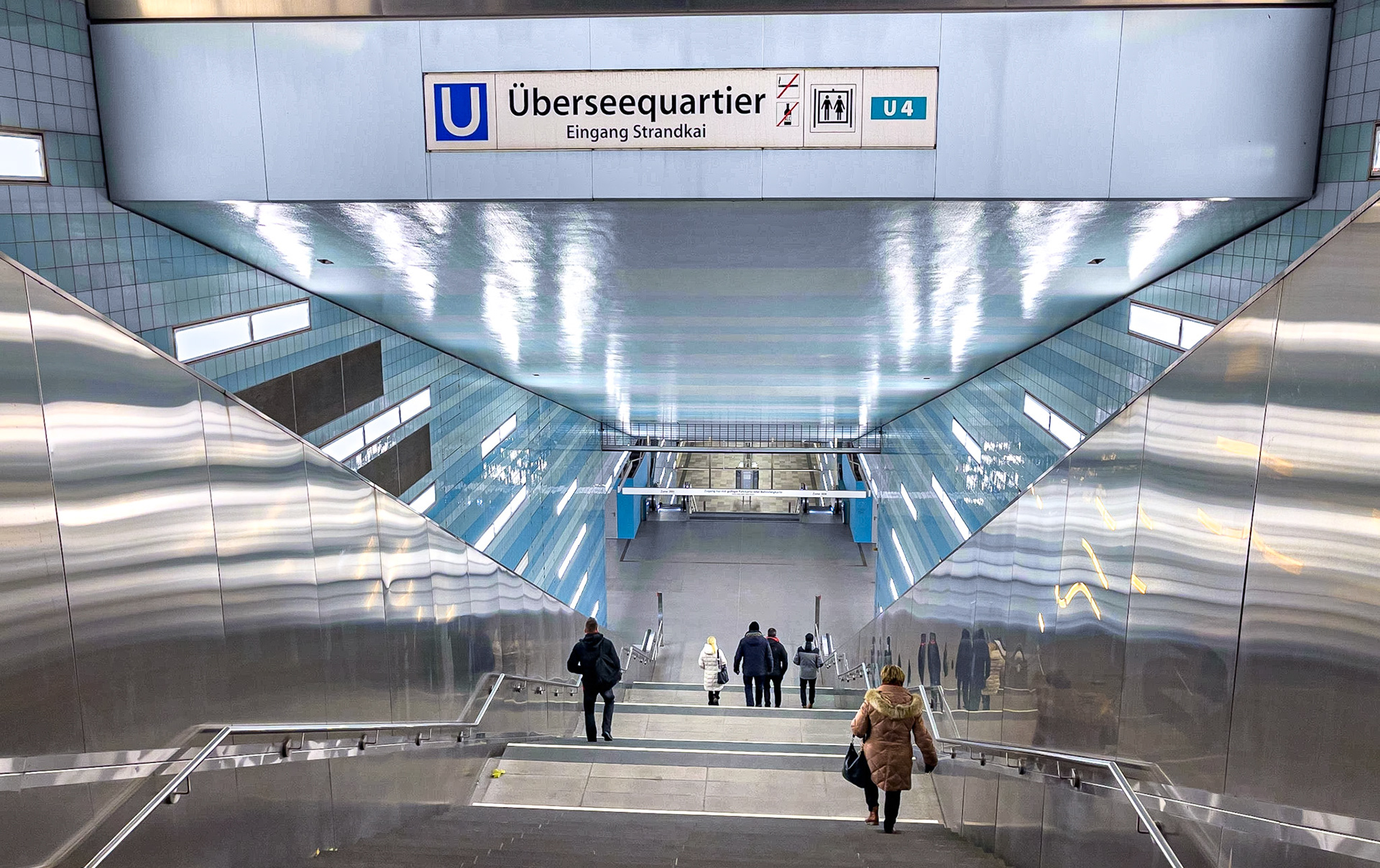 Metro - Hamburg, Germany (2022)