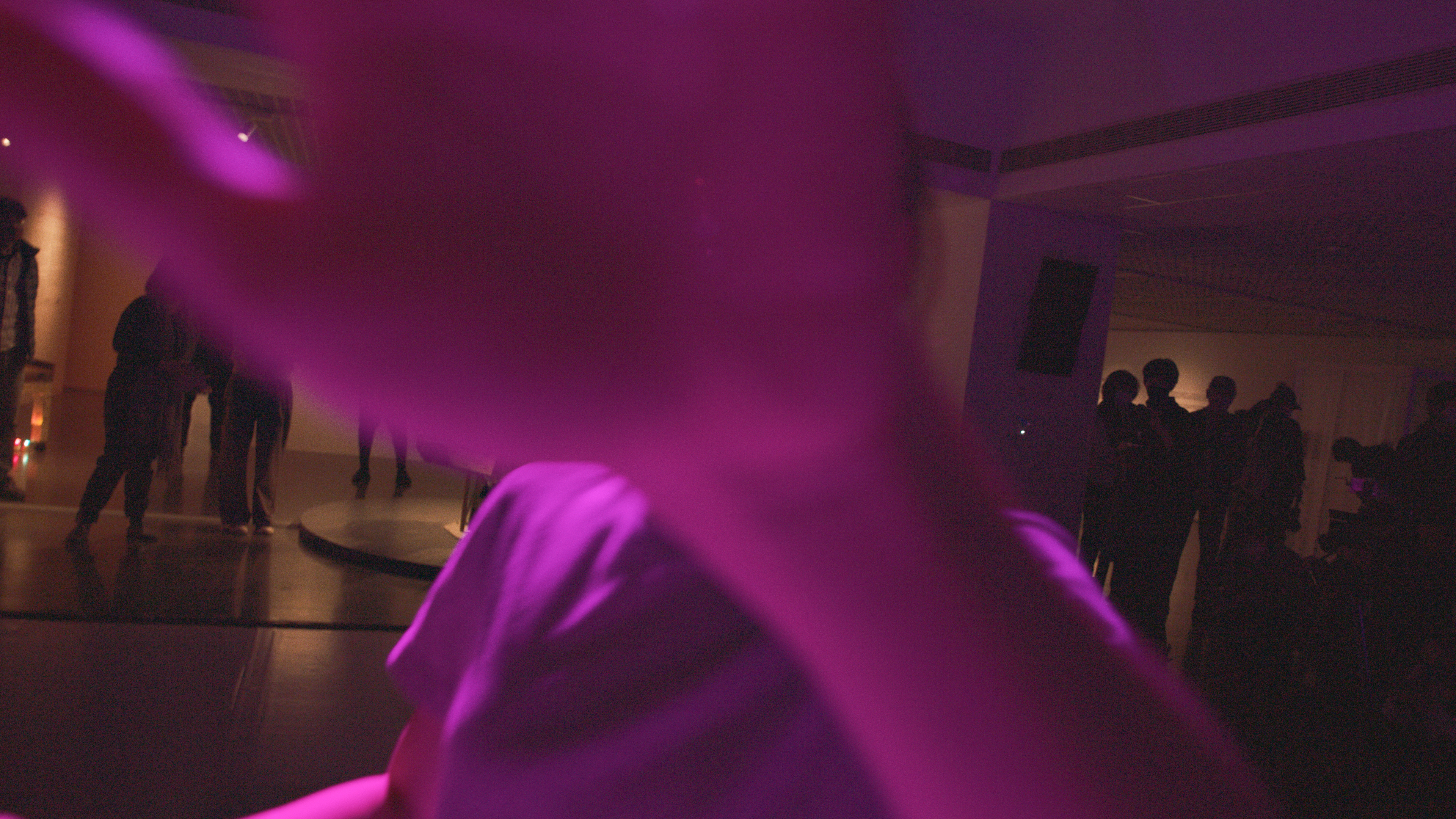 This is not a Dance Film, 2023, live performance at MoNTUE, 2022.12.14. Photo: 陳俊廷